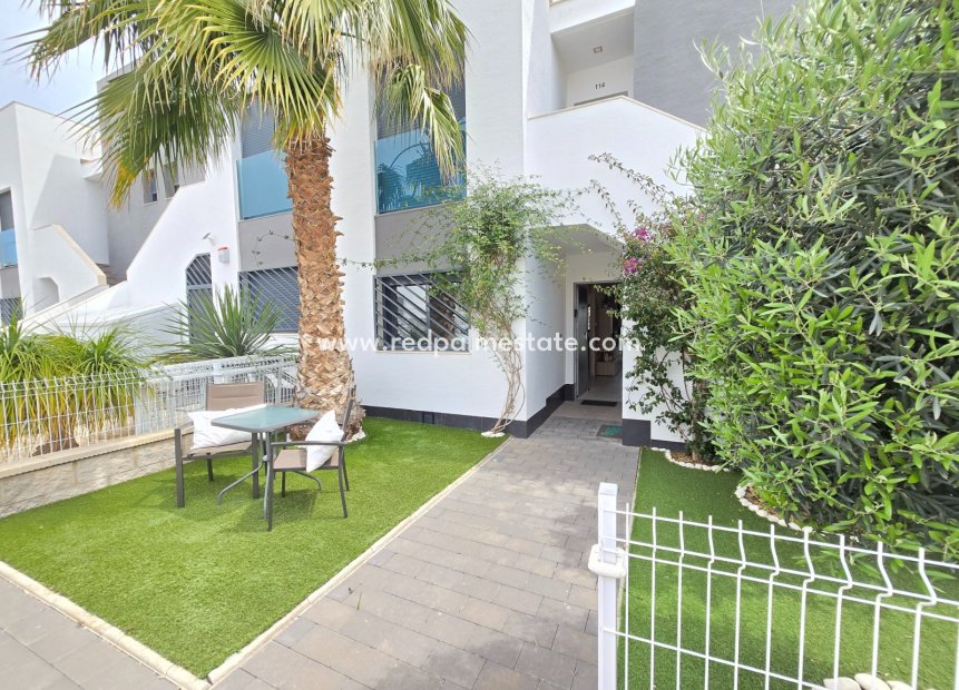 Resale - Apartment -
Orihuela Costa