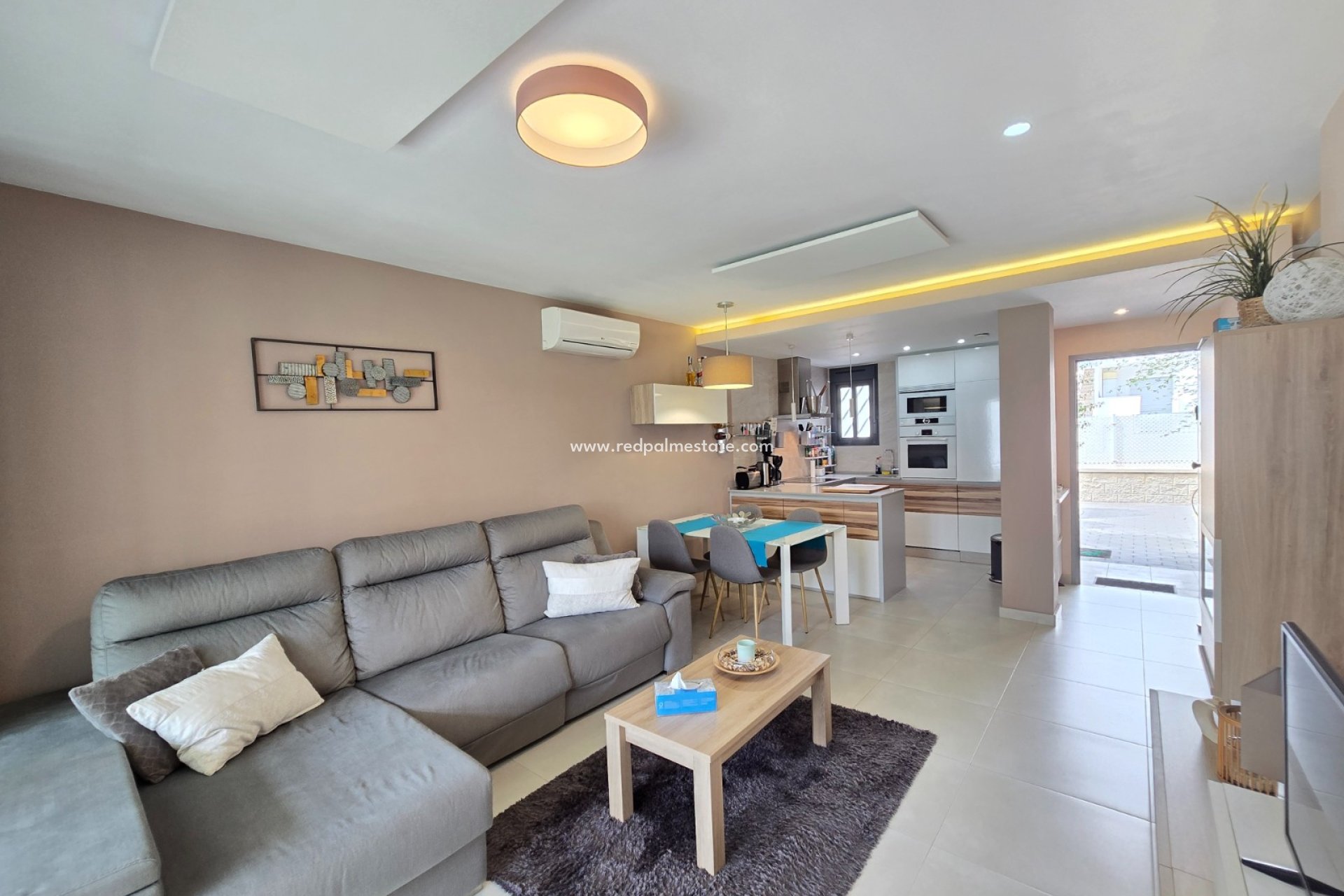 Resale - Apartment -
Orihuela Costa