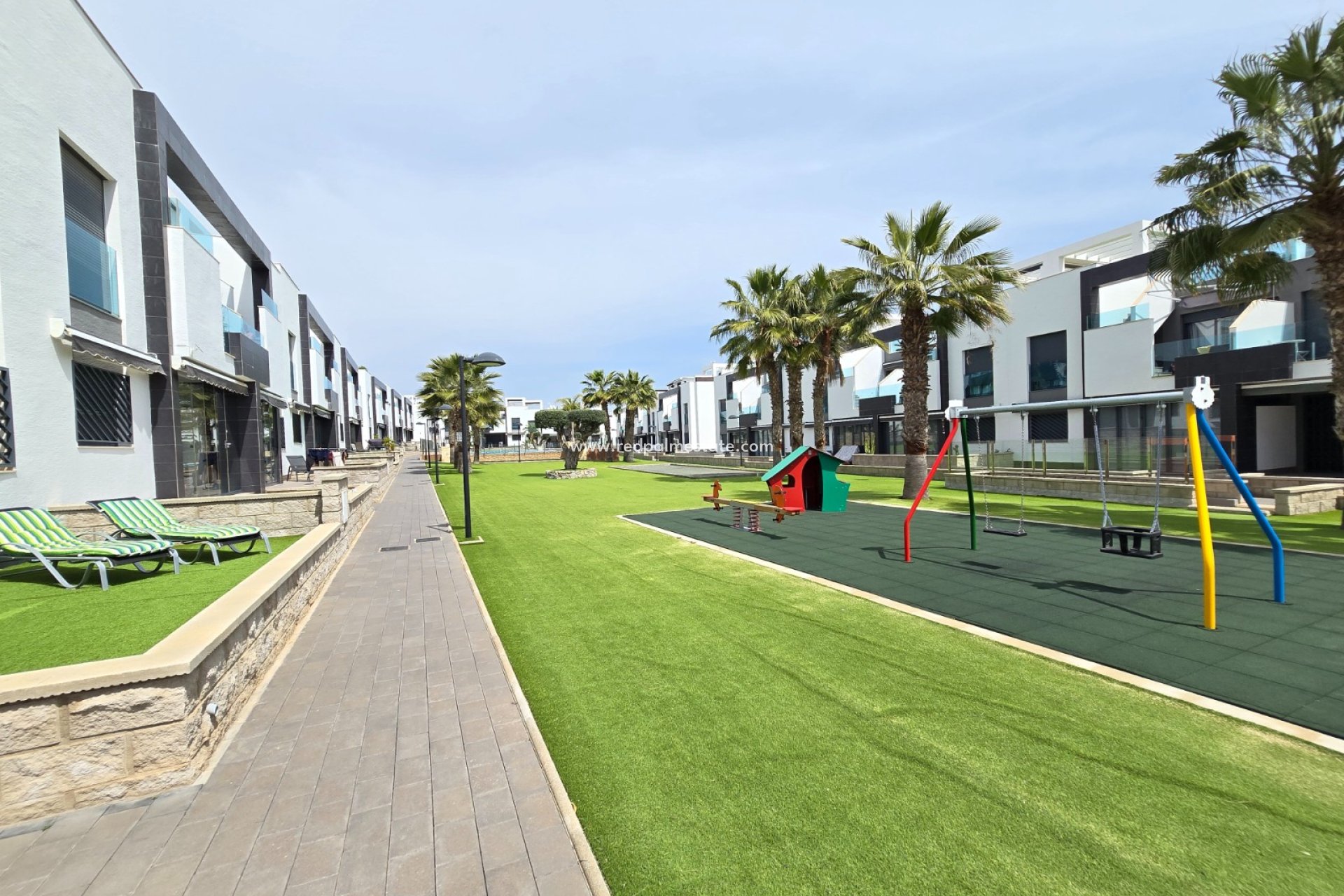 Resale - Apartment -
Orihuela Costa