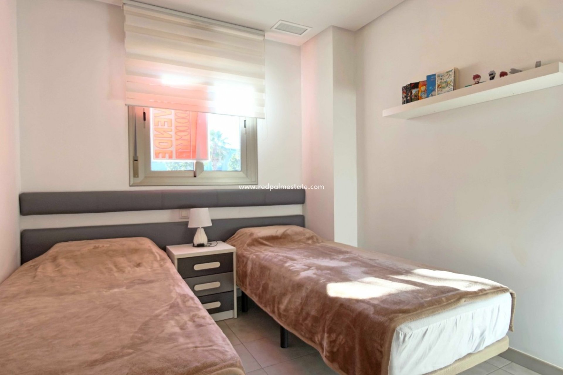 Resale - Apartment -
Orihuela Costa
