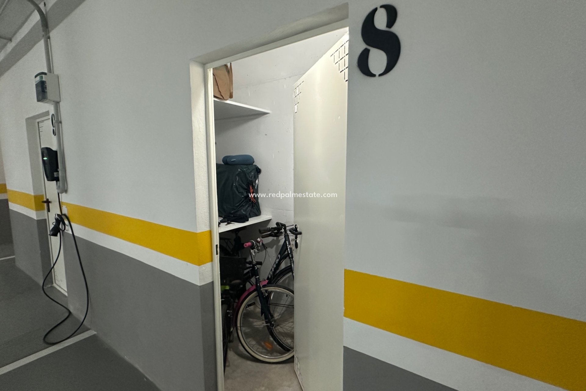 Resale - Apartment -
Orihuela Costa