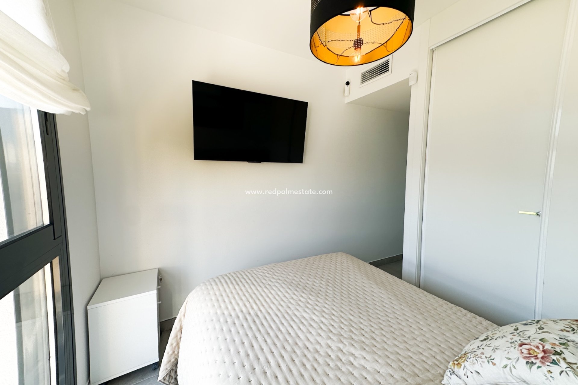 Resale - Apartment -
Orihuela Costa