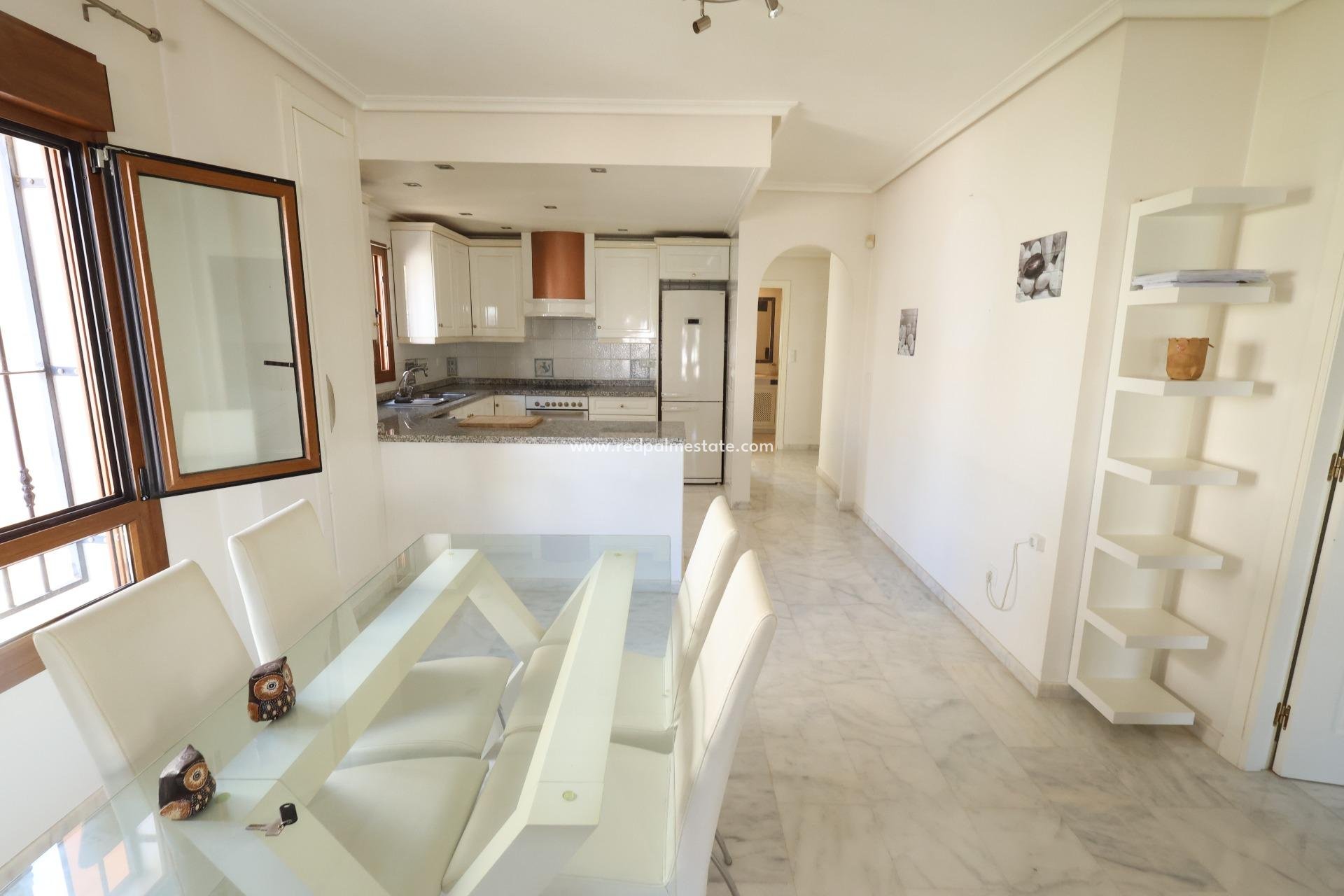 Resale - Apartment -
Orihuela Costa