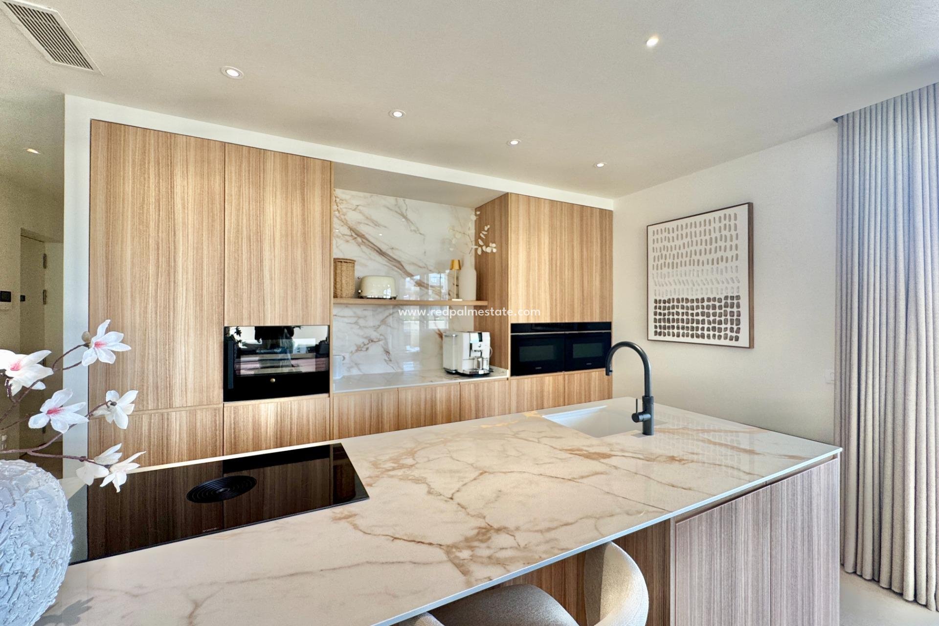 Resale - Apartment -
Orihuela - Las Colinas Golf
