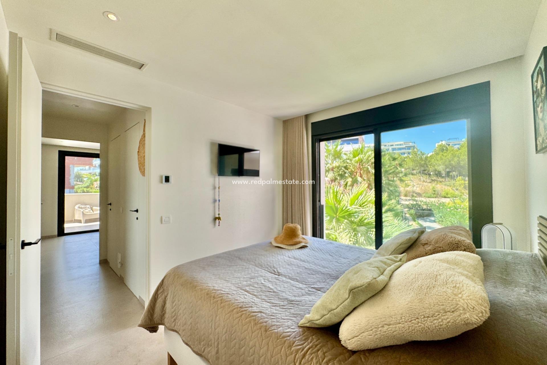 Resale - Apartment -
Orihuela - Las Colinas Golf