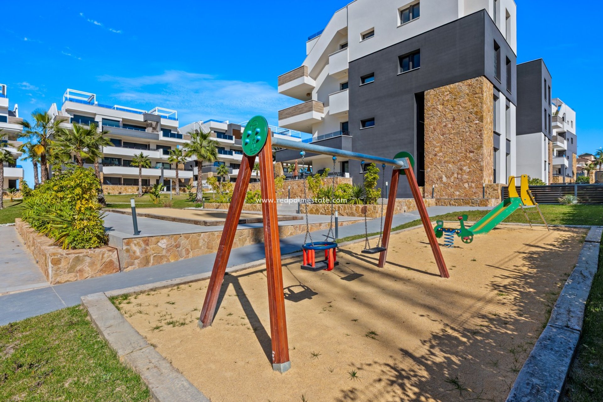 Resale - Apartment -
Orihuela - Los altos