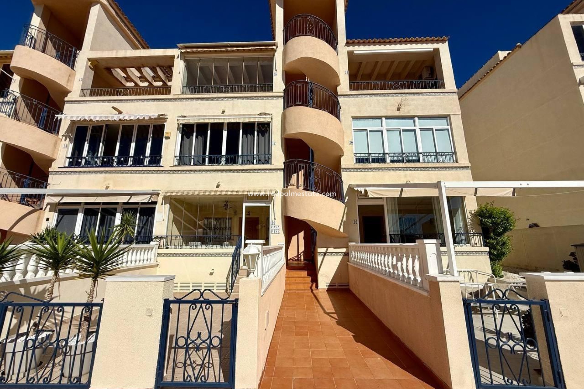 Resale - Apartment -
Orihuela - Los balcones