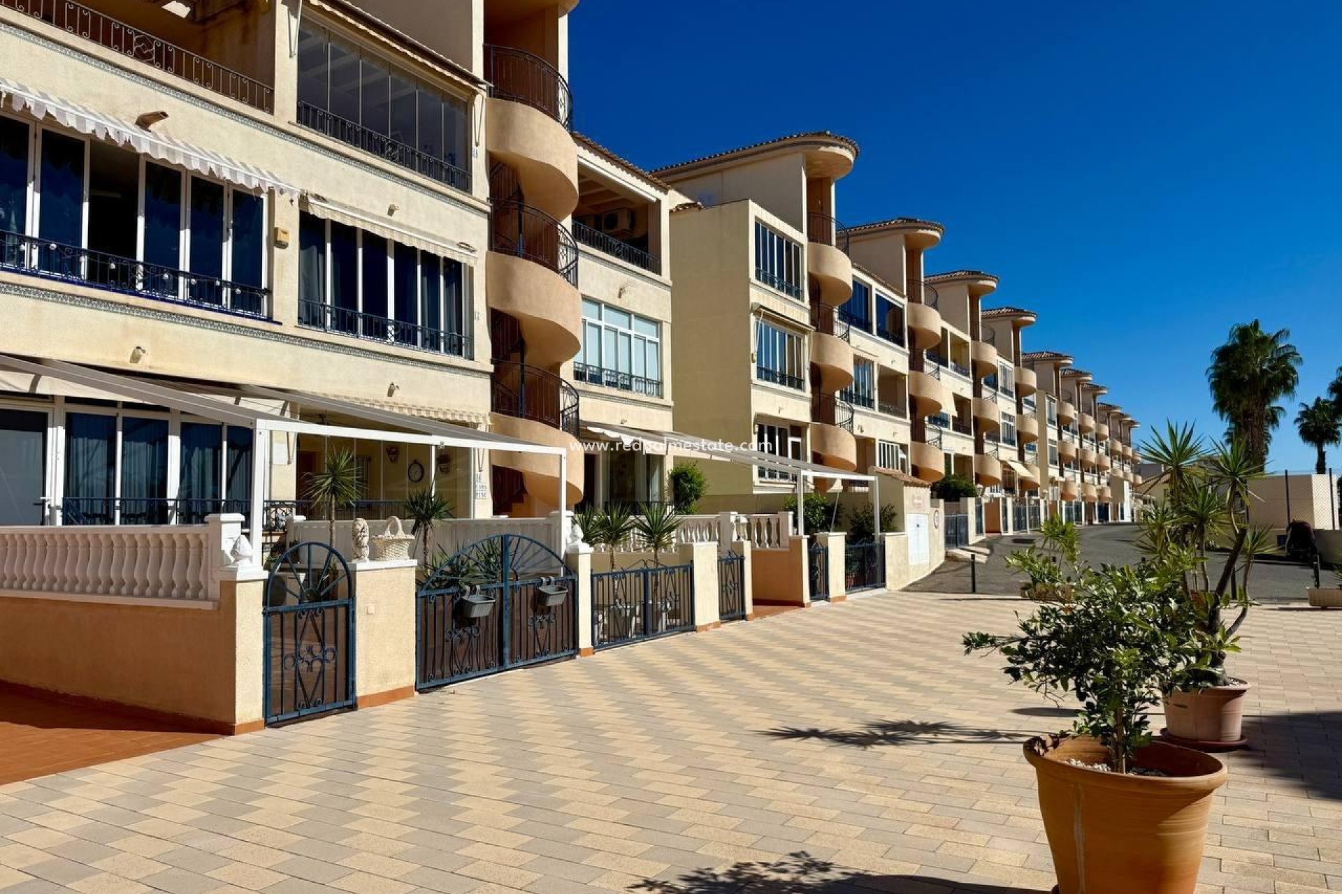 Resale - Apartment -
Orihuela - Los balcones