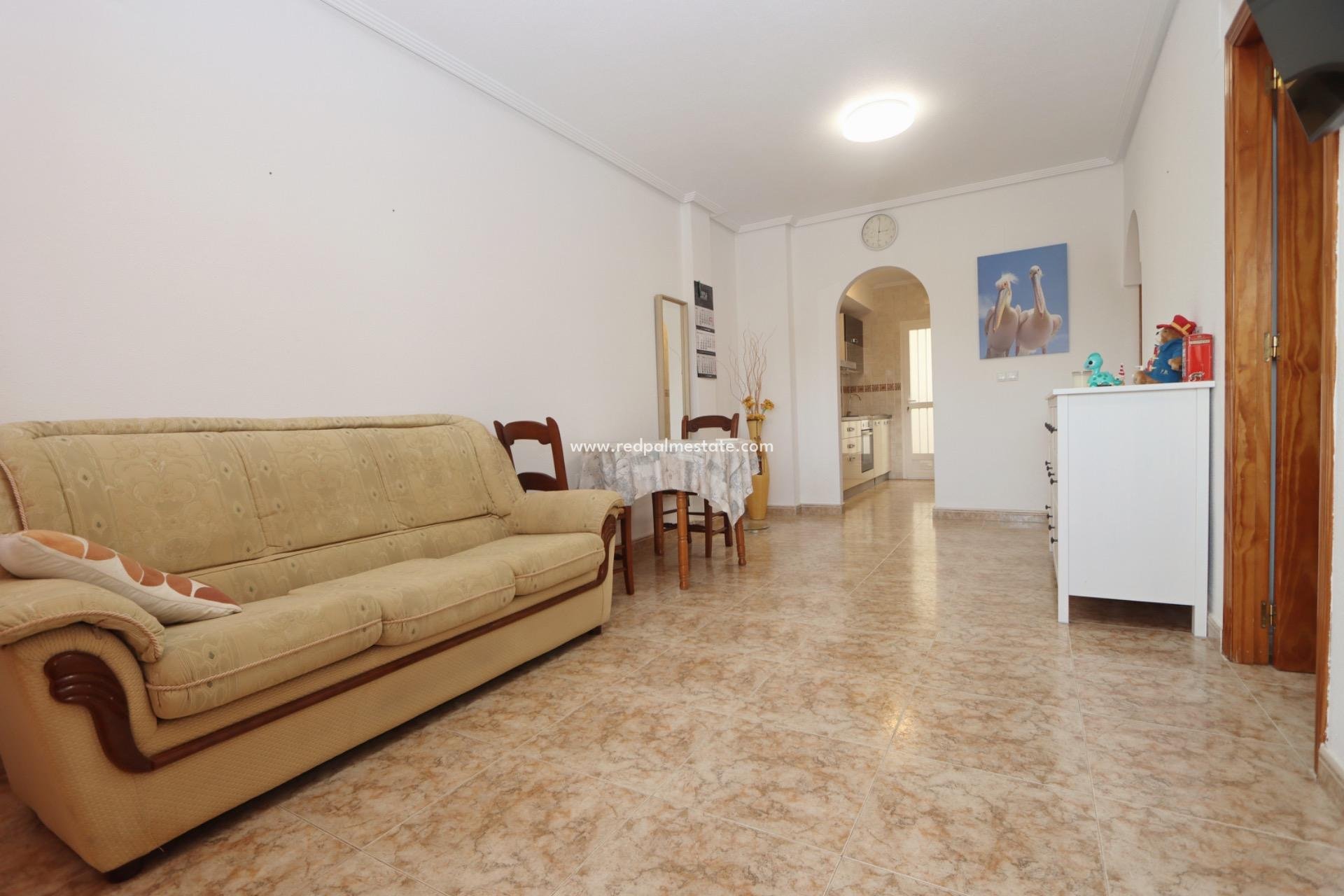 Resale - Apartment -
Orihuela - Los balcones