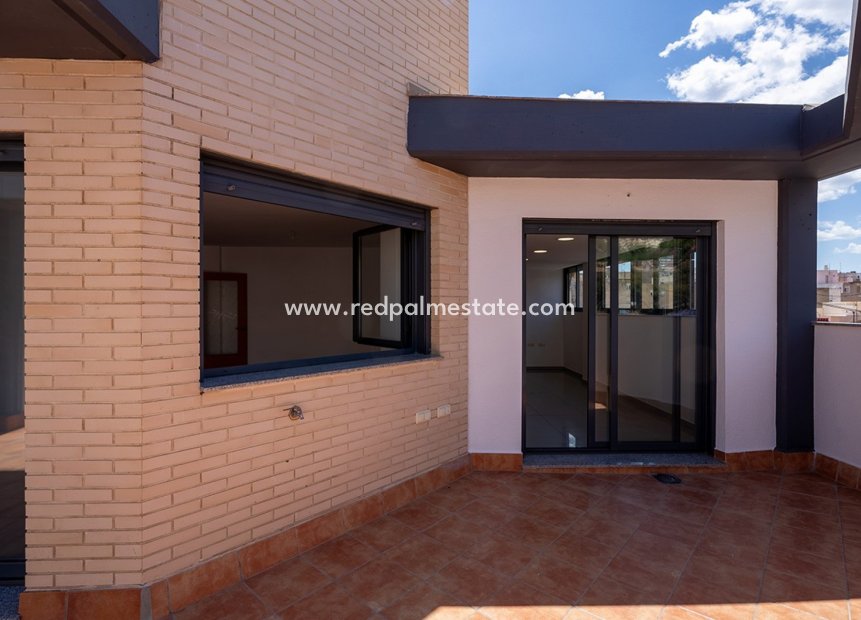 Resale - Apartment Penthouse -
Alicante - Center