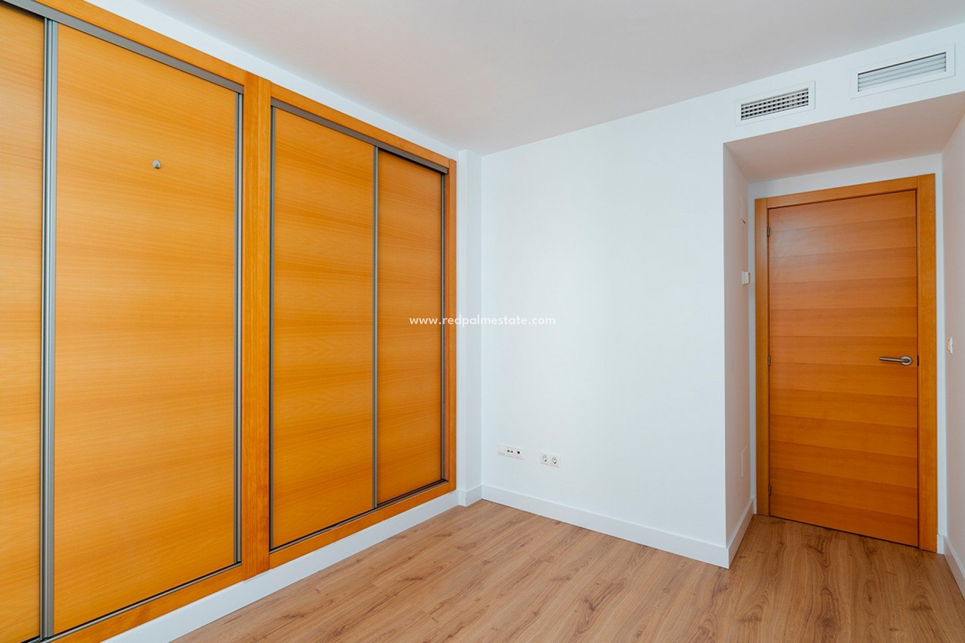 Resale - Apartment Penthouse -
Alicante - Center