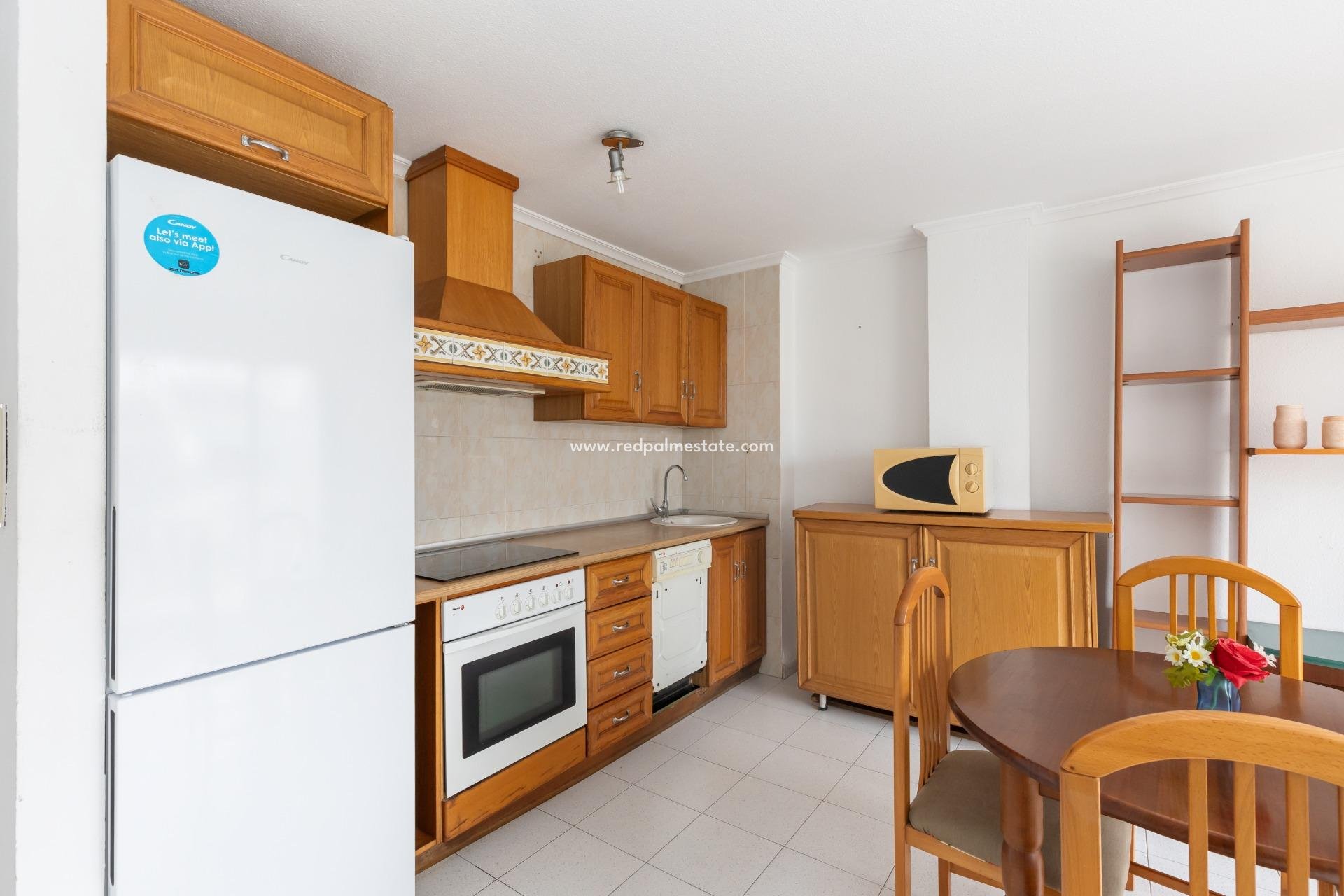 Resale - Apartment Penthouse -
Torrevieja - Center