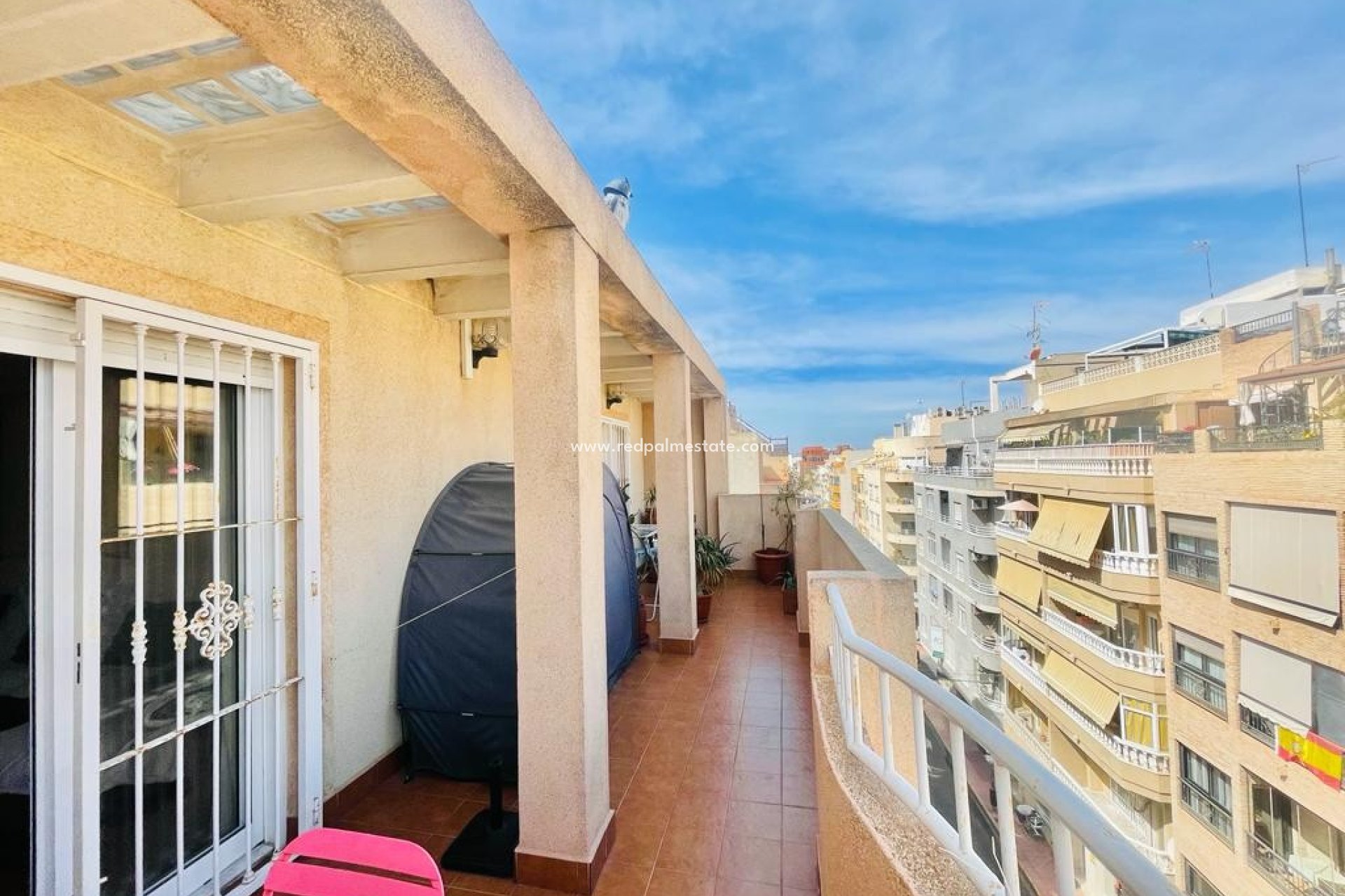 Resale - Apartment Penthouse -
Torrevieja