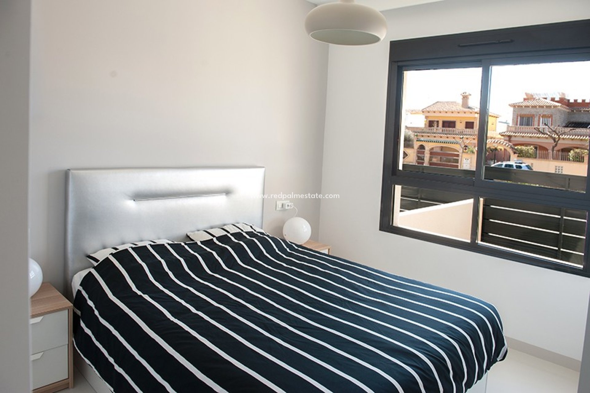 Resale - Apartment -
Pilar de la Horadada - Mil Palmeras