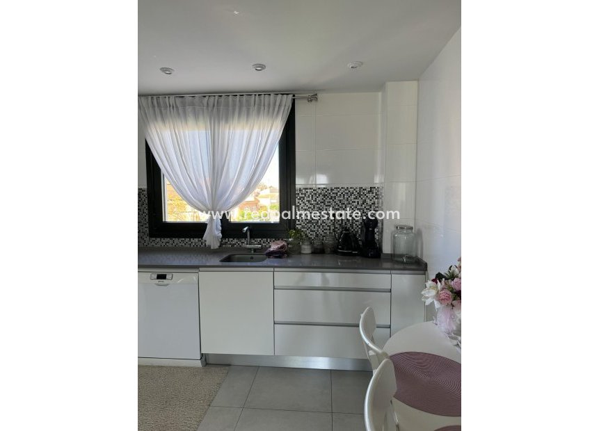 Resale - Apartment -
Pilar de la Horadada - Mil Palmeras