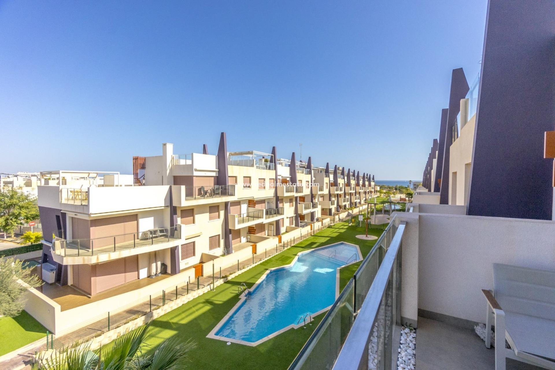 Resale - Apartment -
Pilar de la Horadada - Mil Palmeras