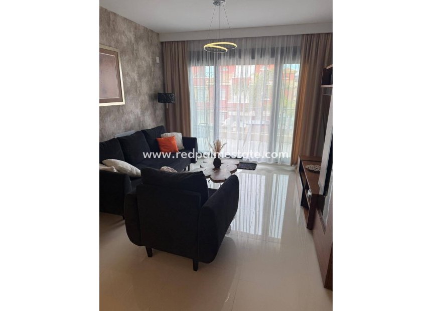 Resale - Apartment -
Pilar de la Horadada - Torre de la Horadada