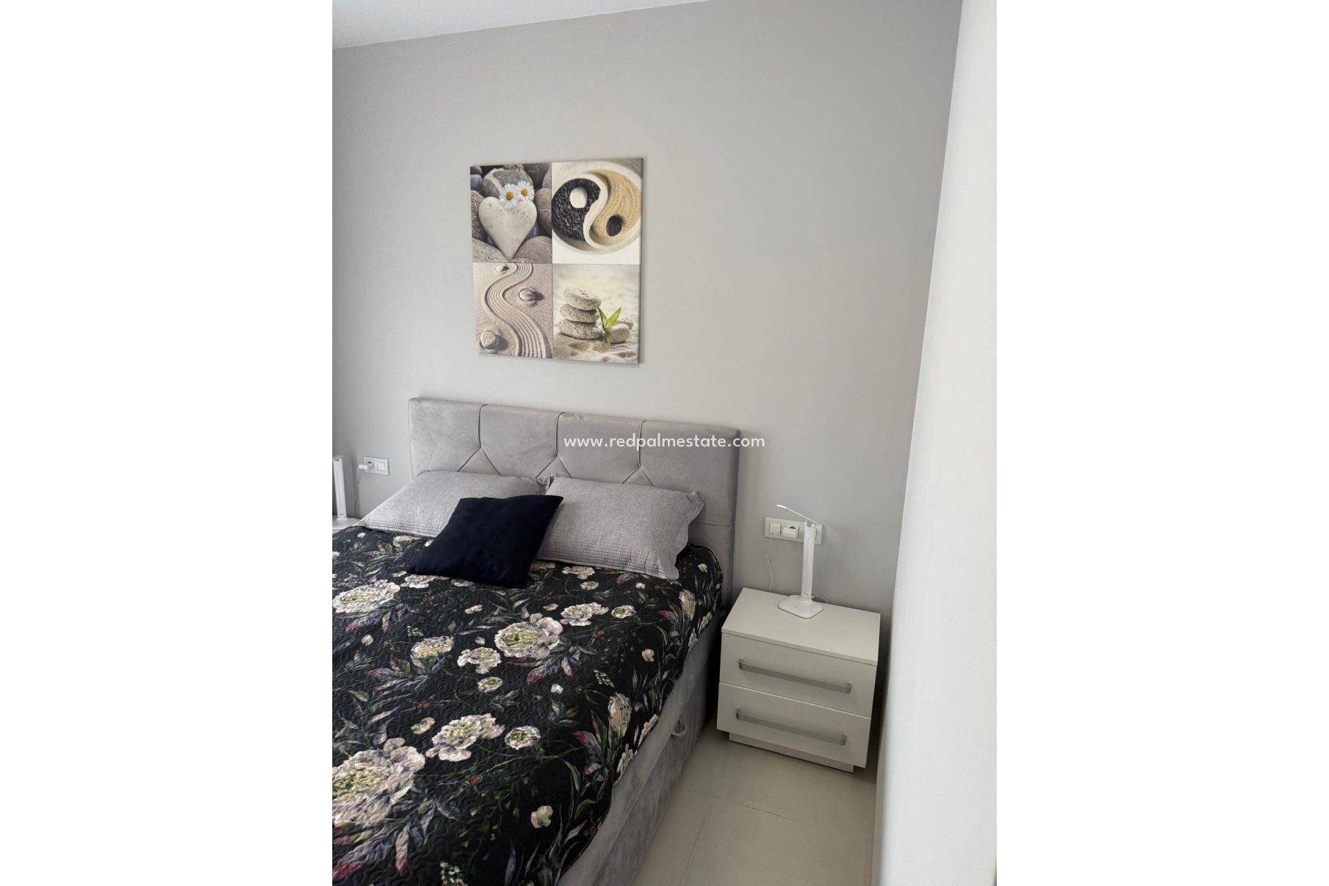 Resale - Apartment -
Pilar de la Horadada - Torre de la Horadada