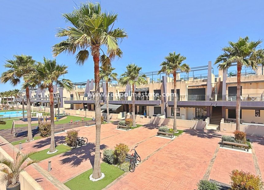 Resale - Apartment -
Pilar de la Horadada - Torre de la Horadada