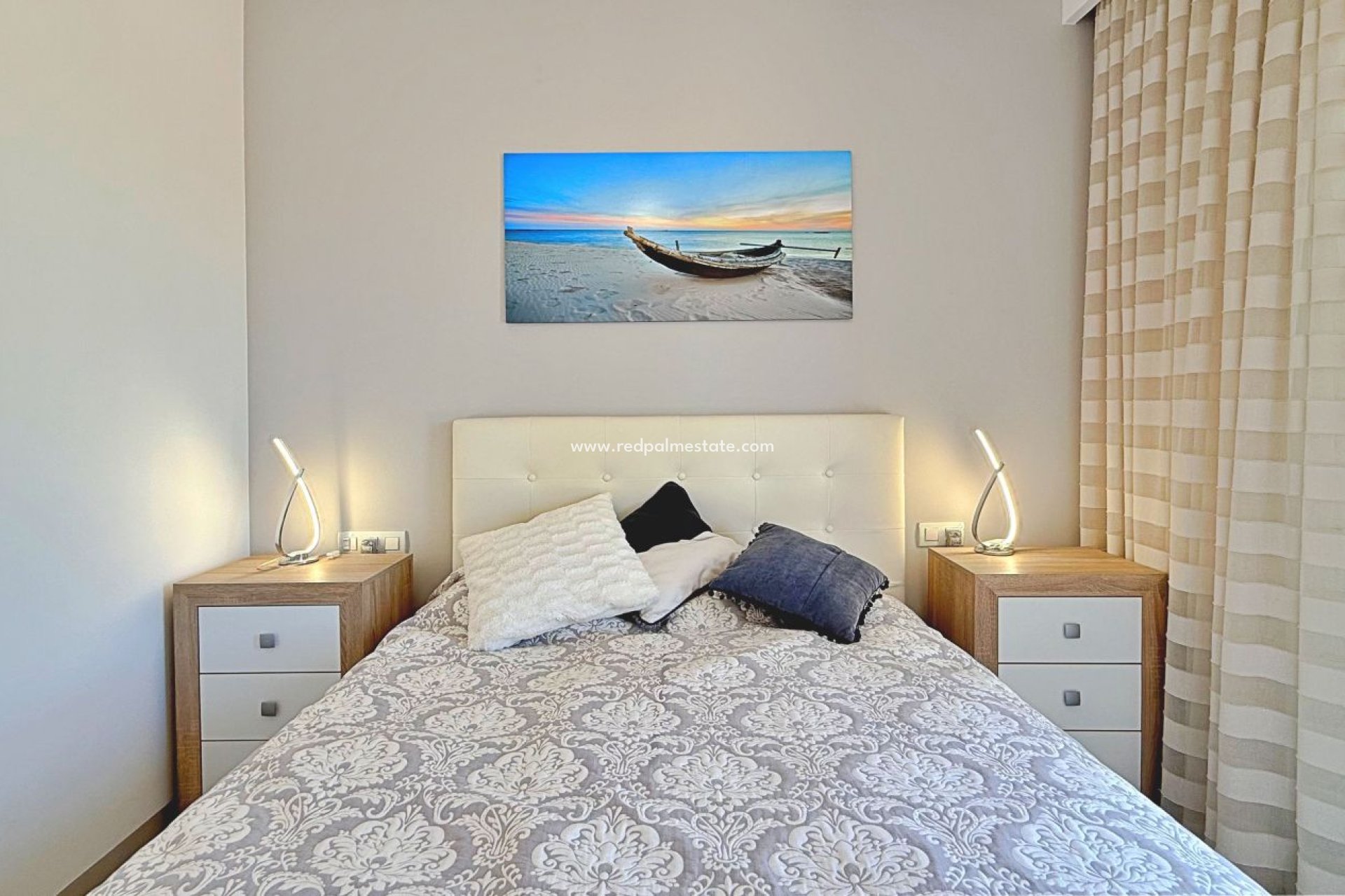 Resale - Apartment -
Pilar de la Horadada - Torre de la Horadada
