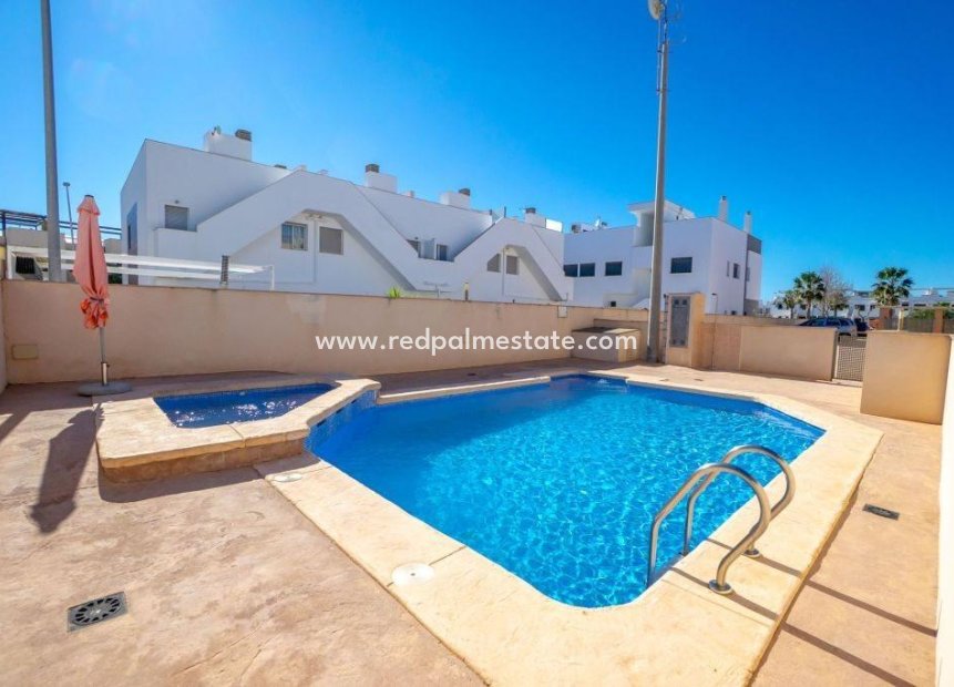 Resale - Apartment -
Pilar de la Horadada