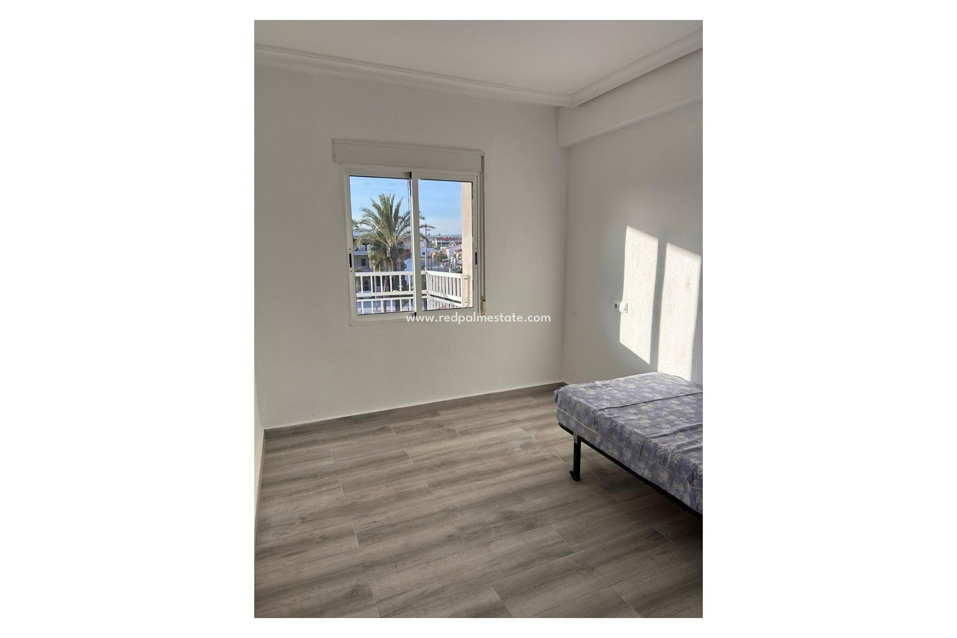 Resale - Apartment -
Pilar de la Horadada