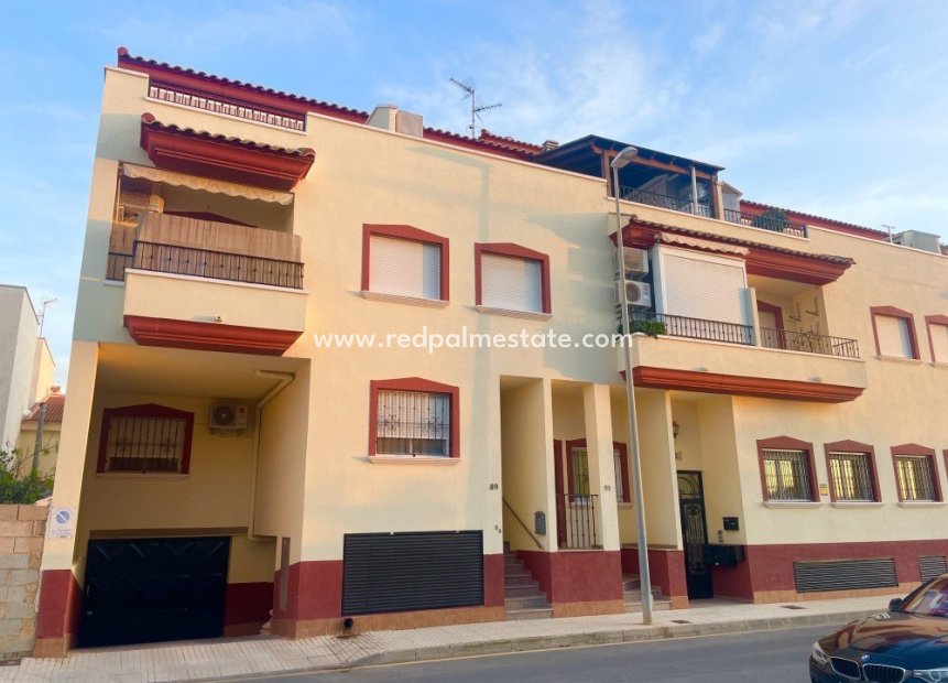 Resale - Apartment -
Pilar de la Horadada