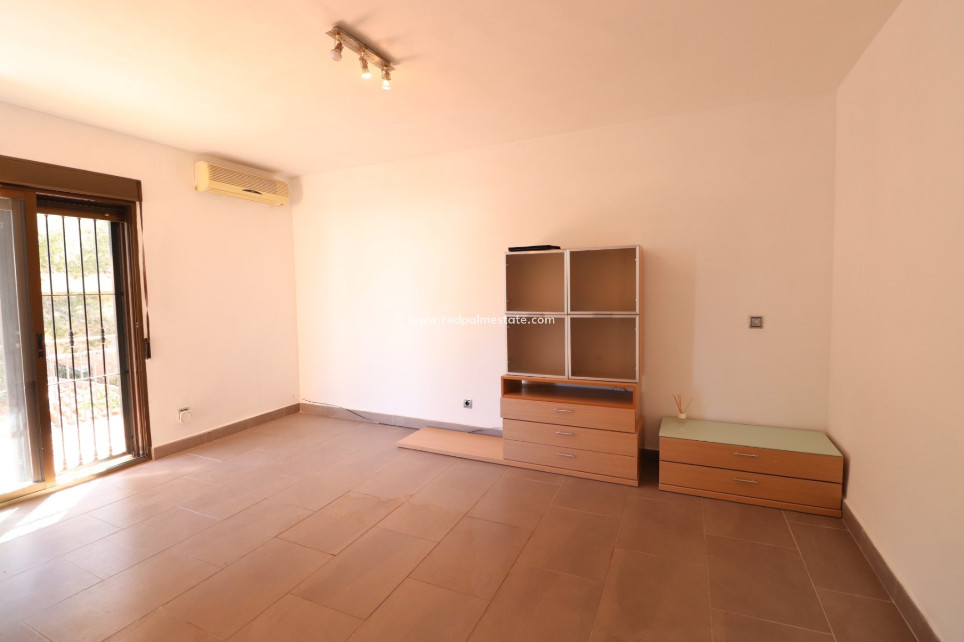 Resale - Apartment -
Pinar de Campoverde