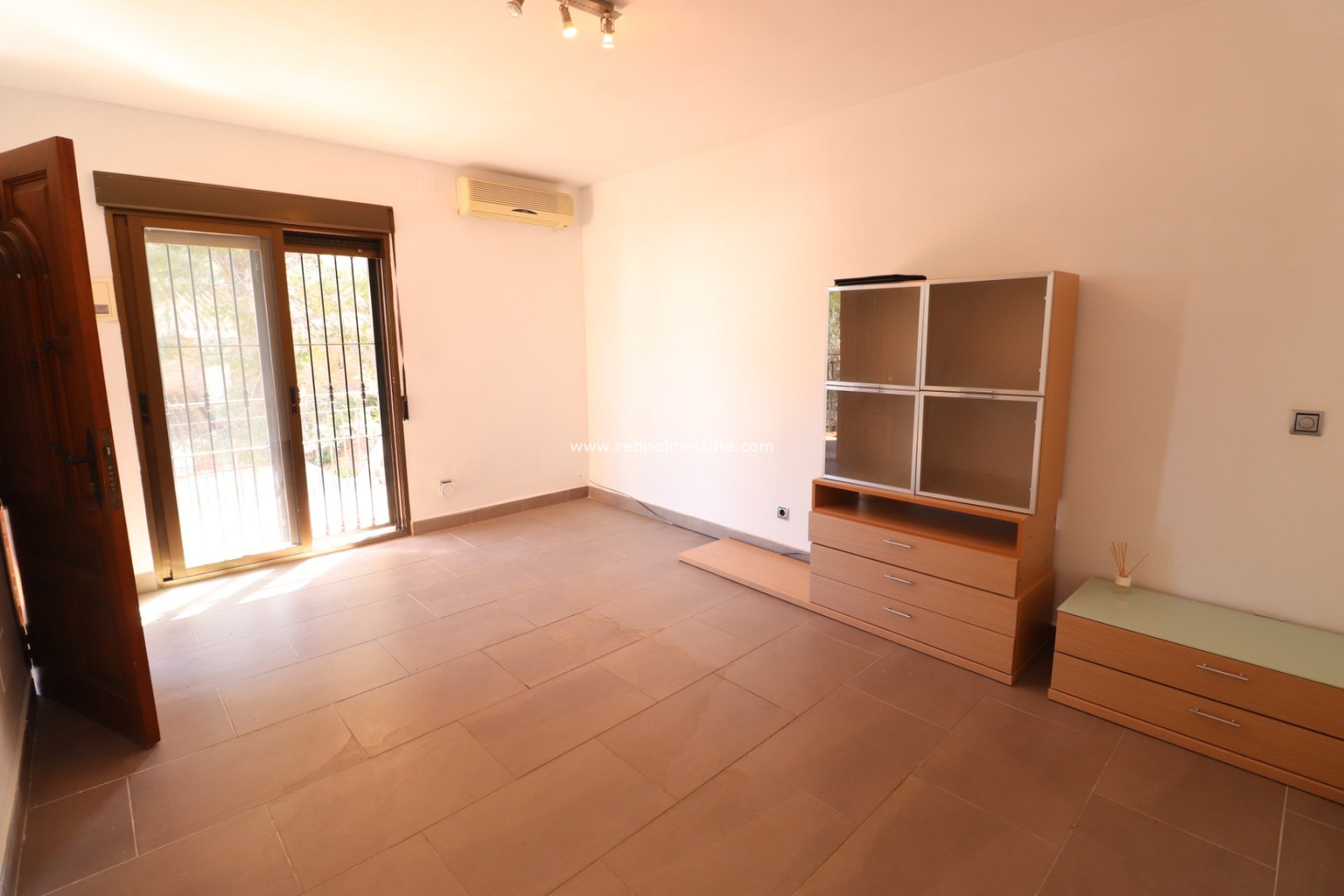 Resale - Apartment -
Pinar de Campoverde
