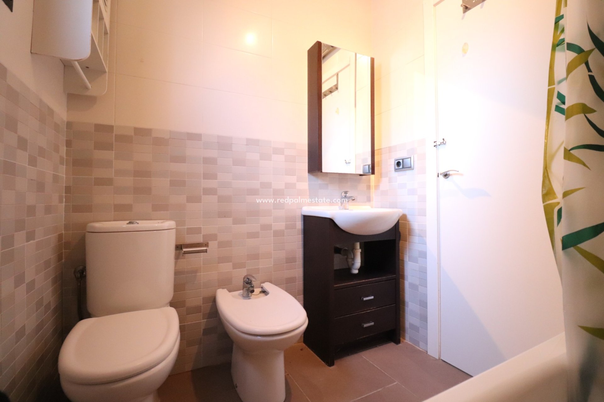 Resale - Apartment -
Pinar de Campoverde