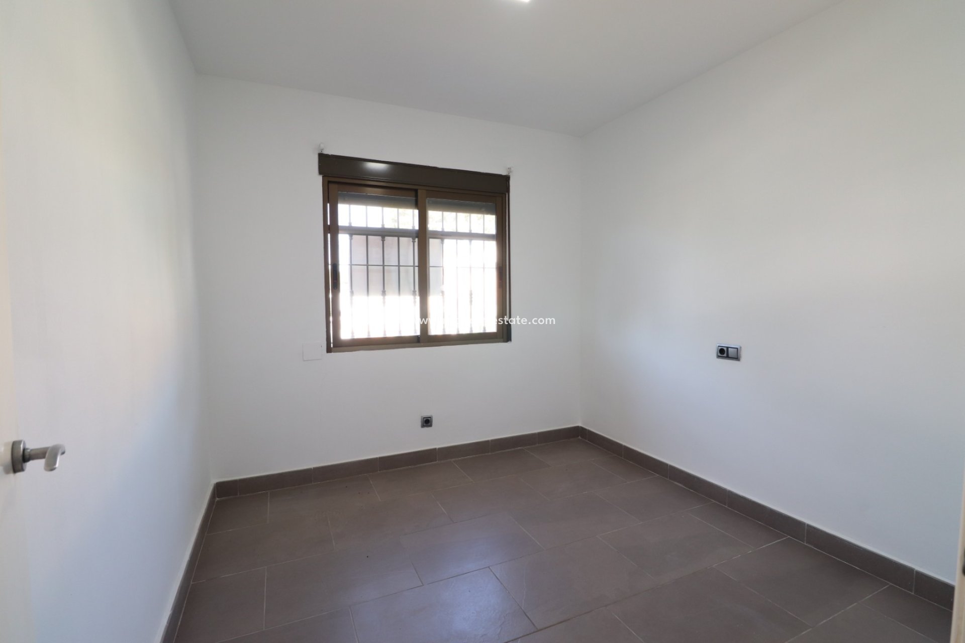 Resale - Apartment -
Pinar de Campoverde