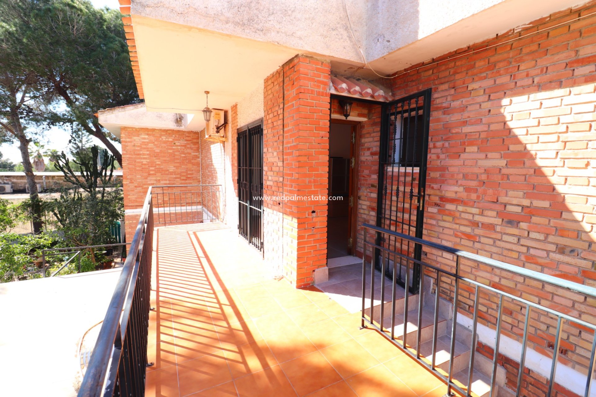 Resale - Apartment -
Pinar de Campoverde