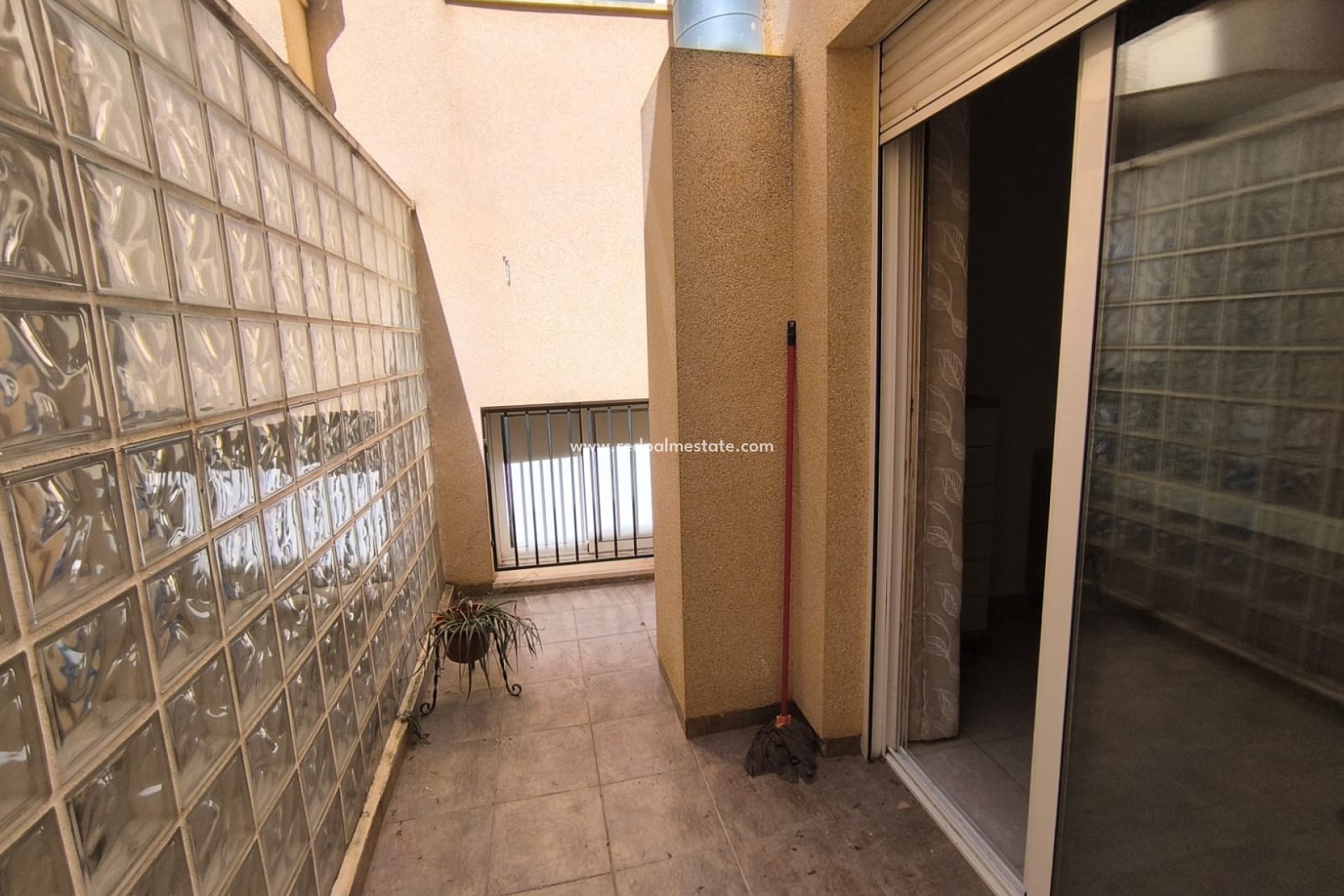 Resale - Apartment -
Pinoso - Inland