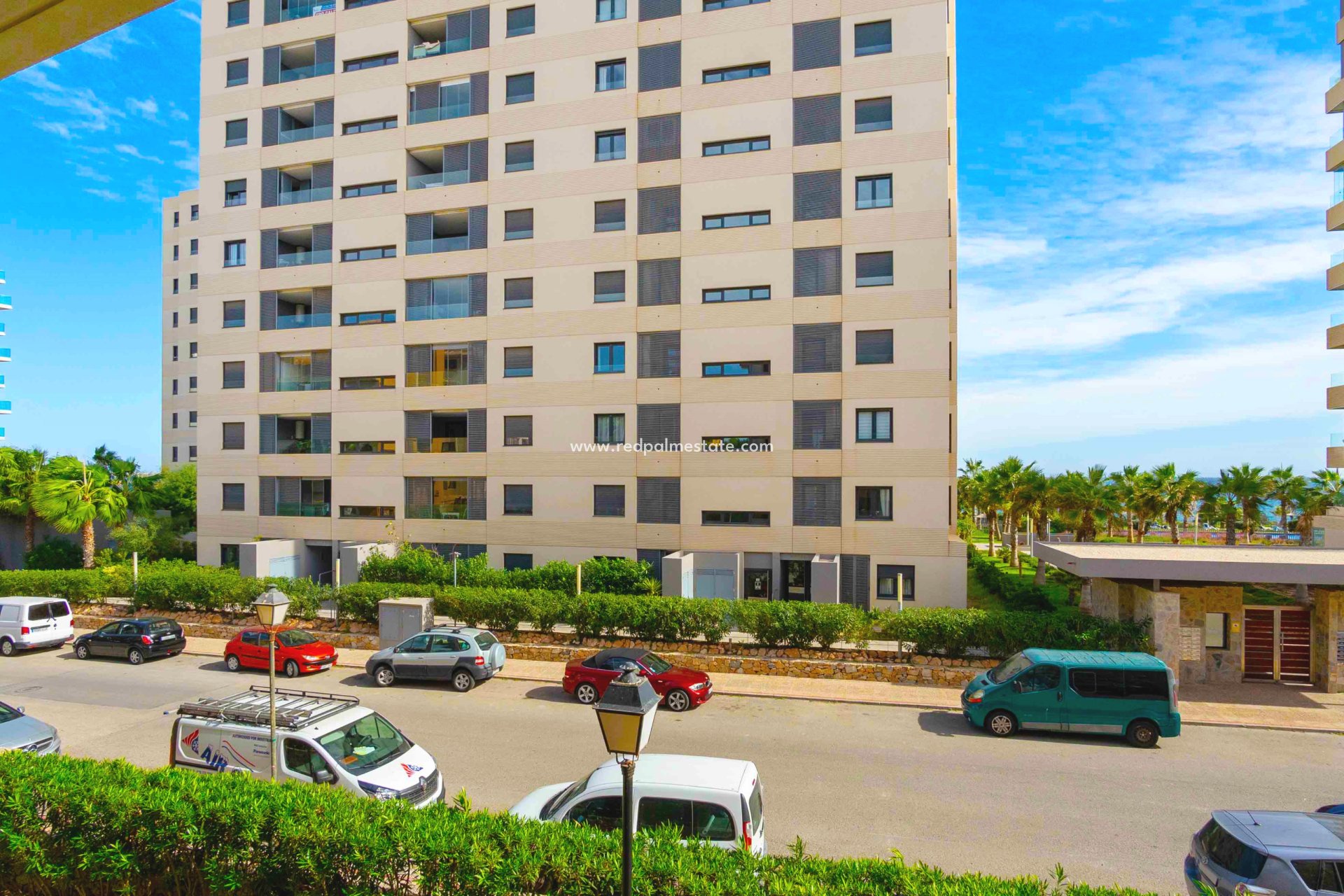 Resale - Apartment -
Punta Prima - Costa Blanca