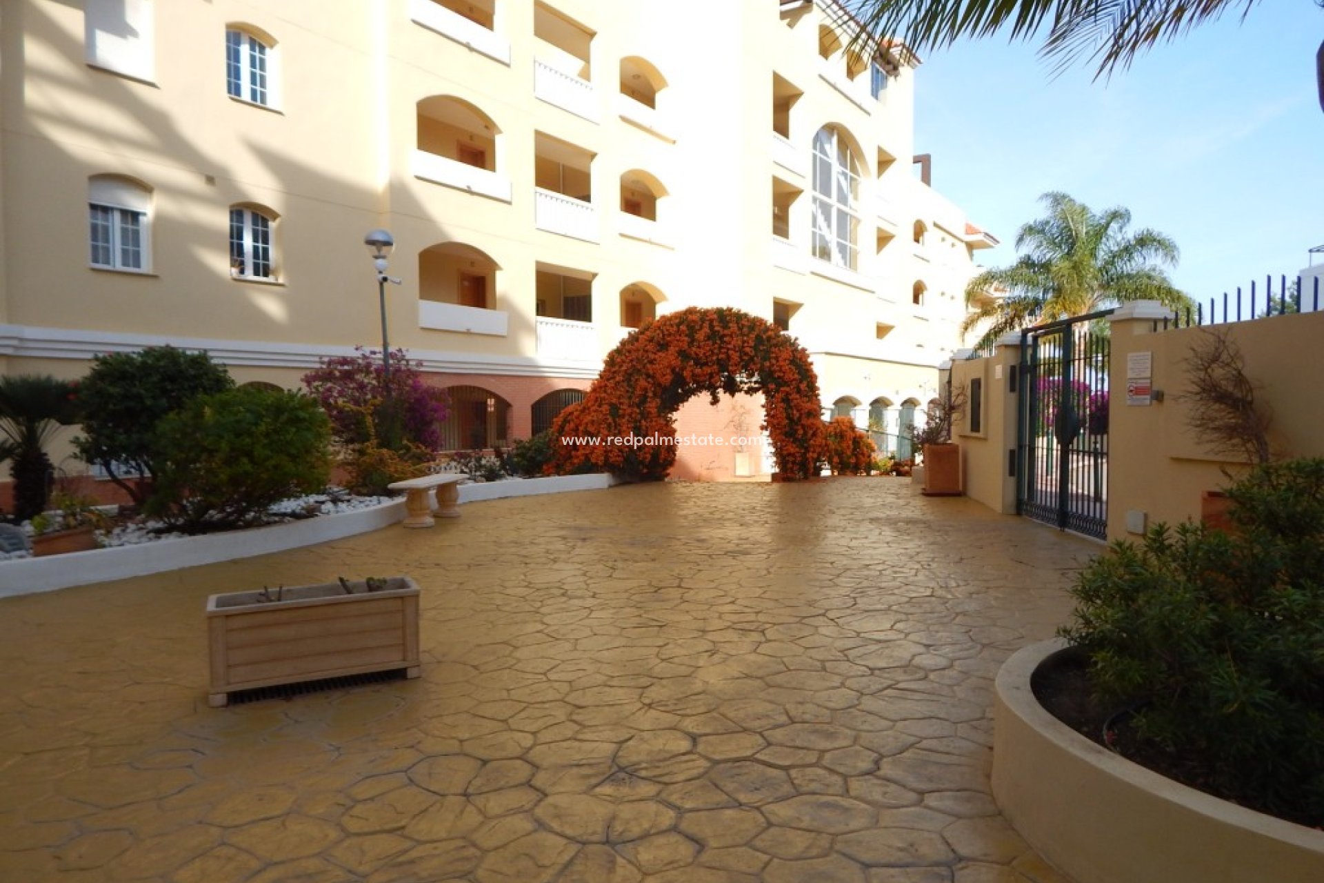 Resale - Apartment -
Riviera del Sol