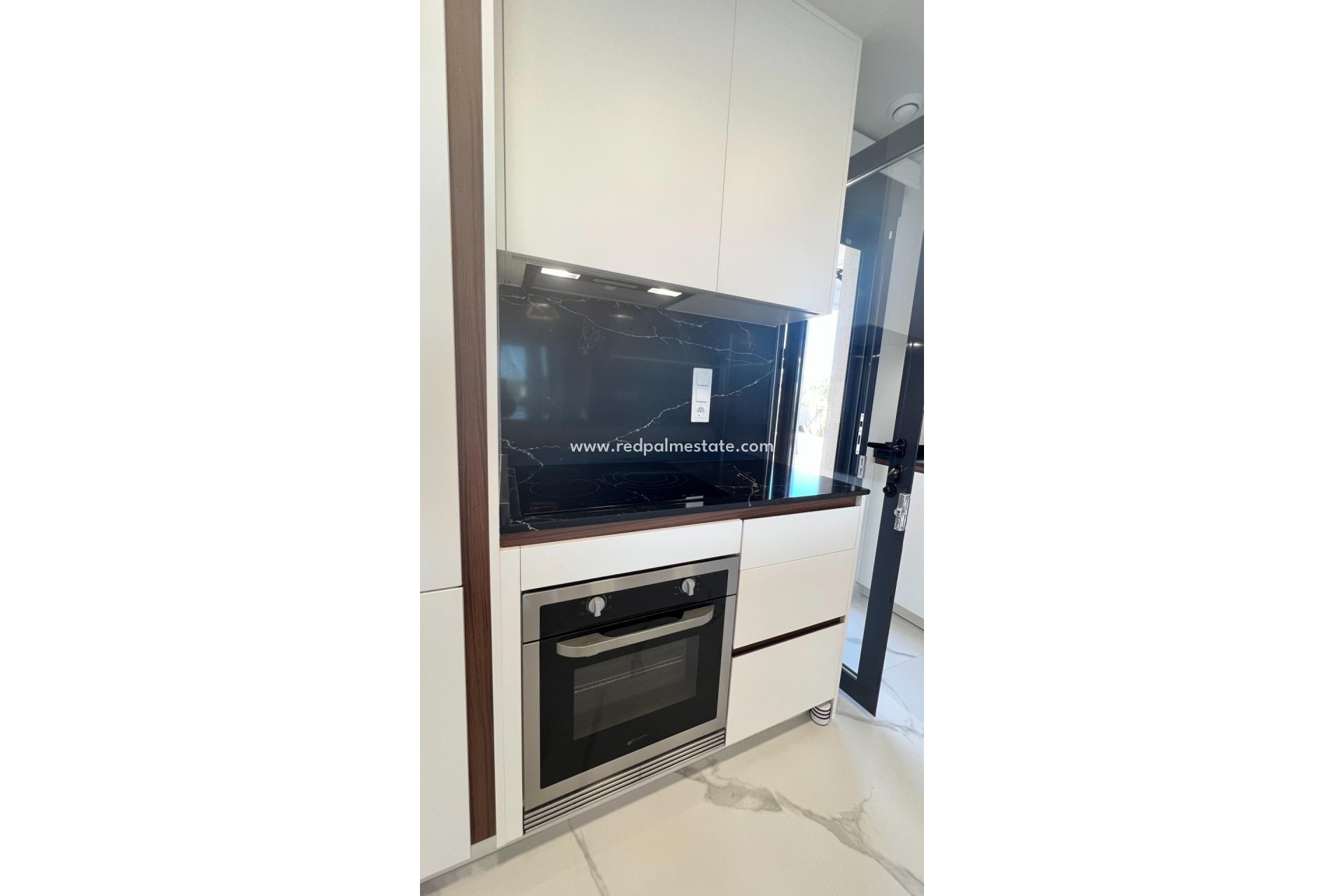 Resale - Apartment -
San Miguel de Salinas - Bellavista