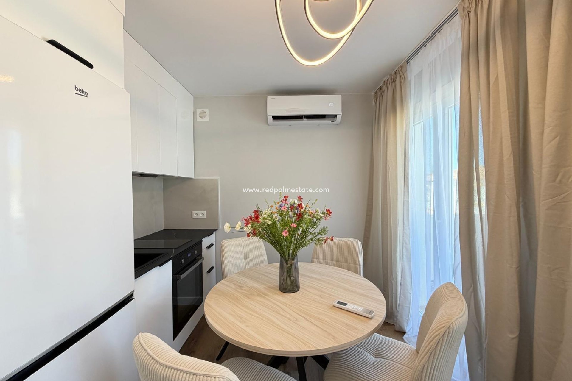 Resale - Apartment -
San Miguel de Salinas - Blue Lagoon - Galán
