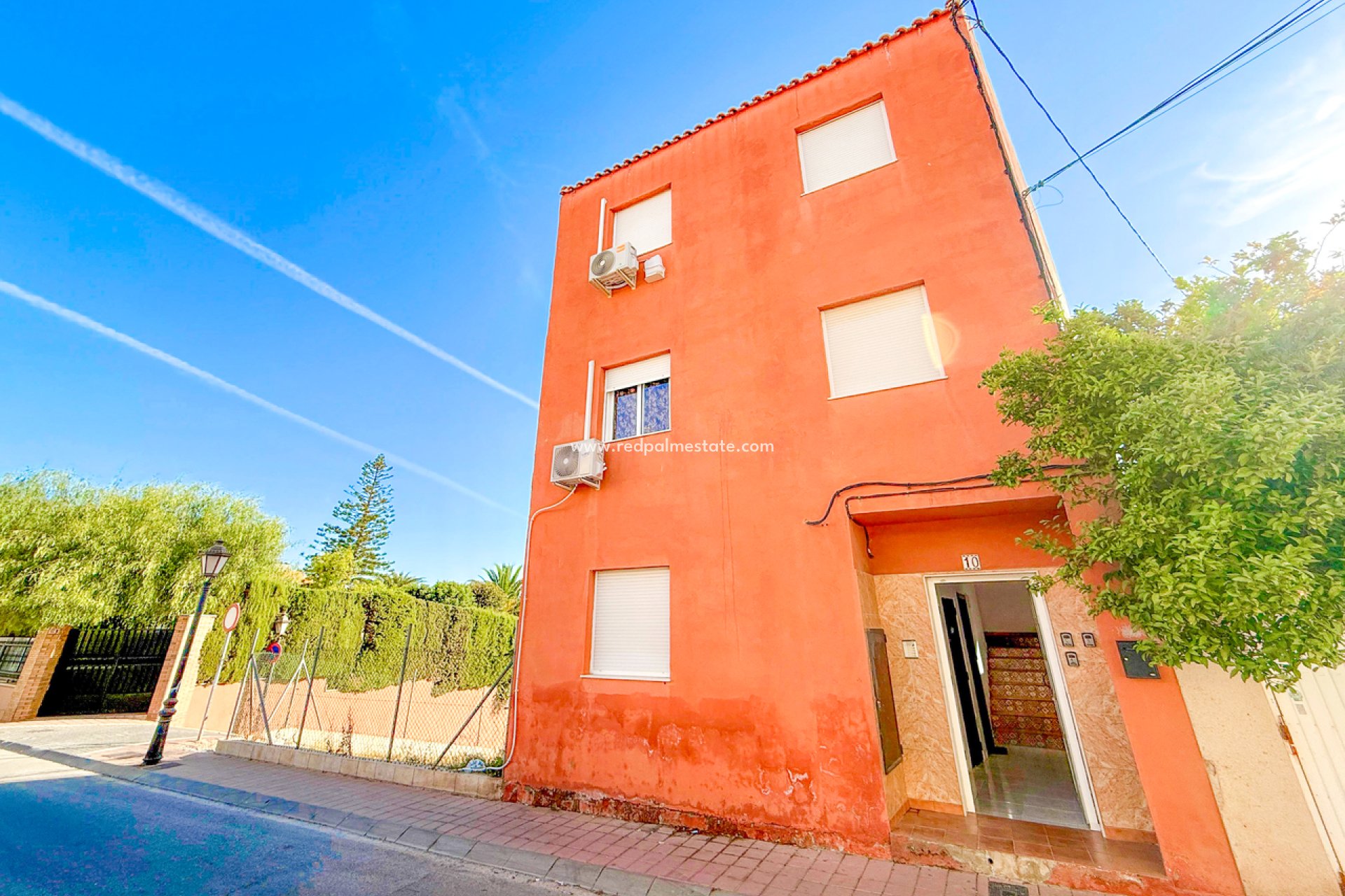 Resale - Apartment -
San Miguel de Salinas - Inland