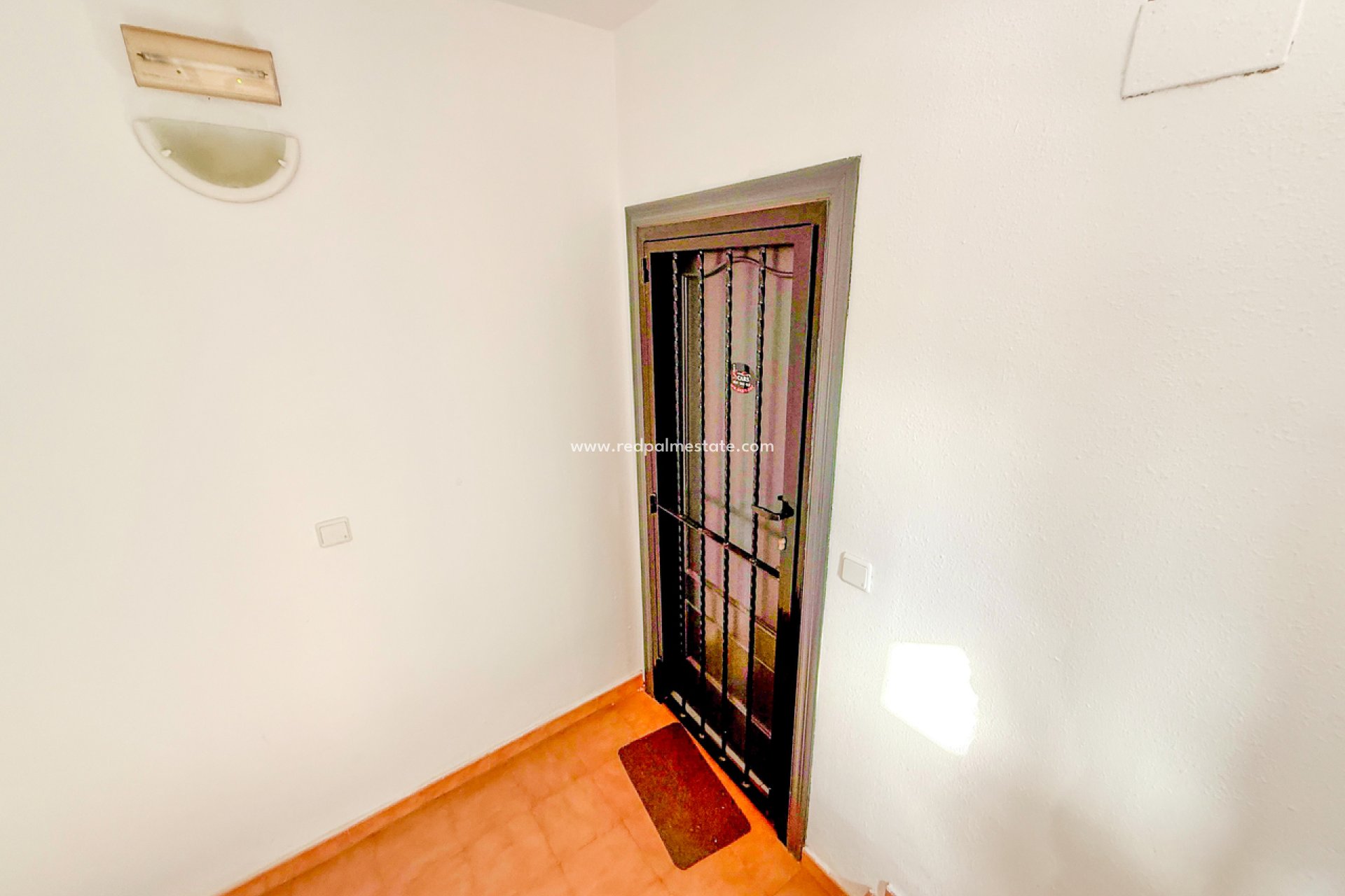 Resale - Apartment -
San Miguel de Salinas - Inland