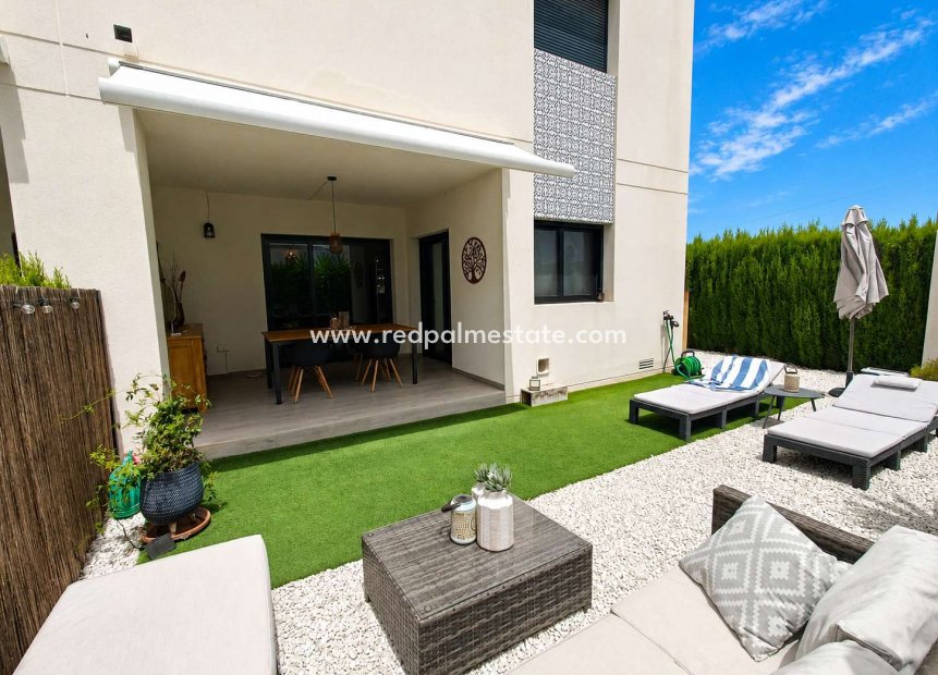 Resale - Apartment -
San Miguel de Salinas - Inland