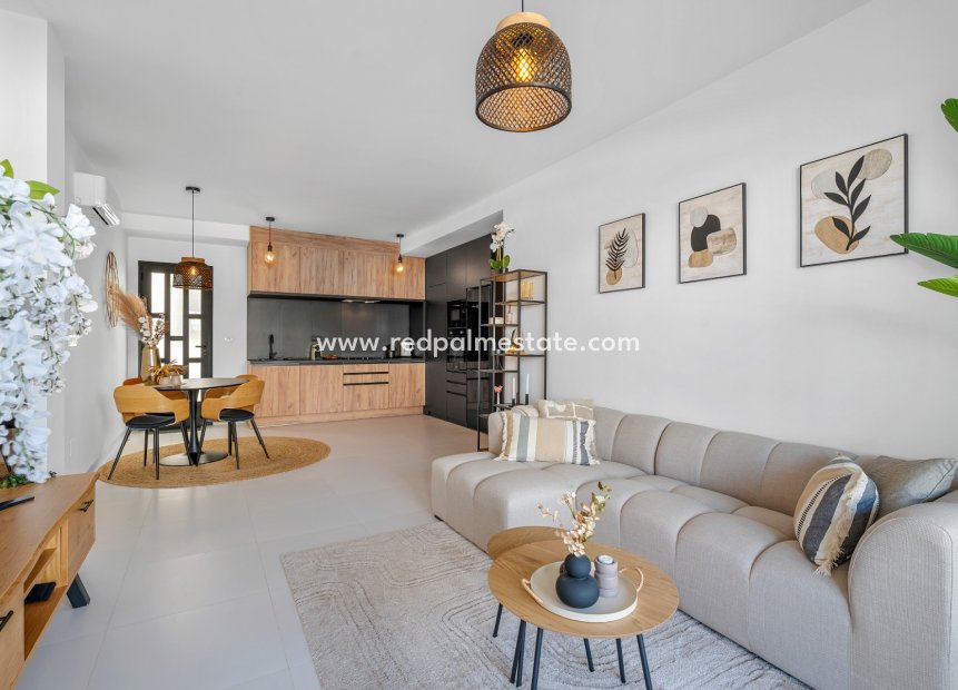 Resale - Apartment -
San Miguel de Salinas - Inland