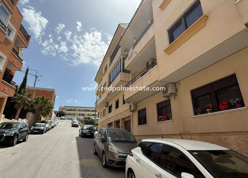 Resale - Apartment -
San Miguel de Salinas - Inland
