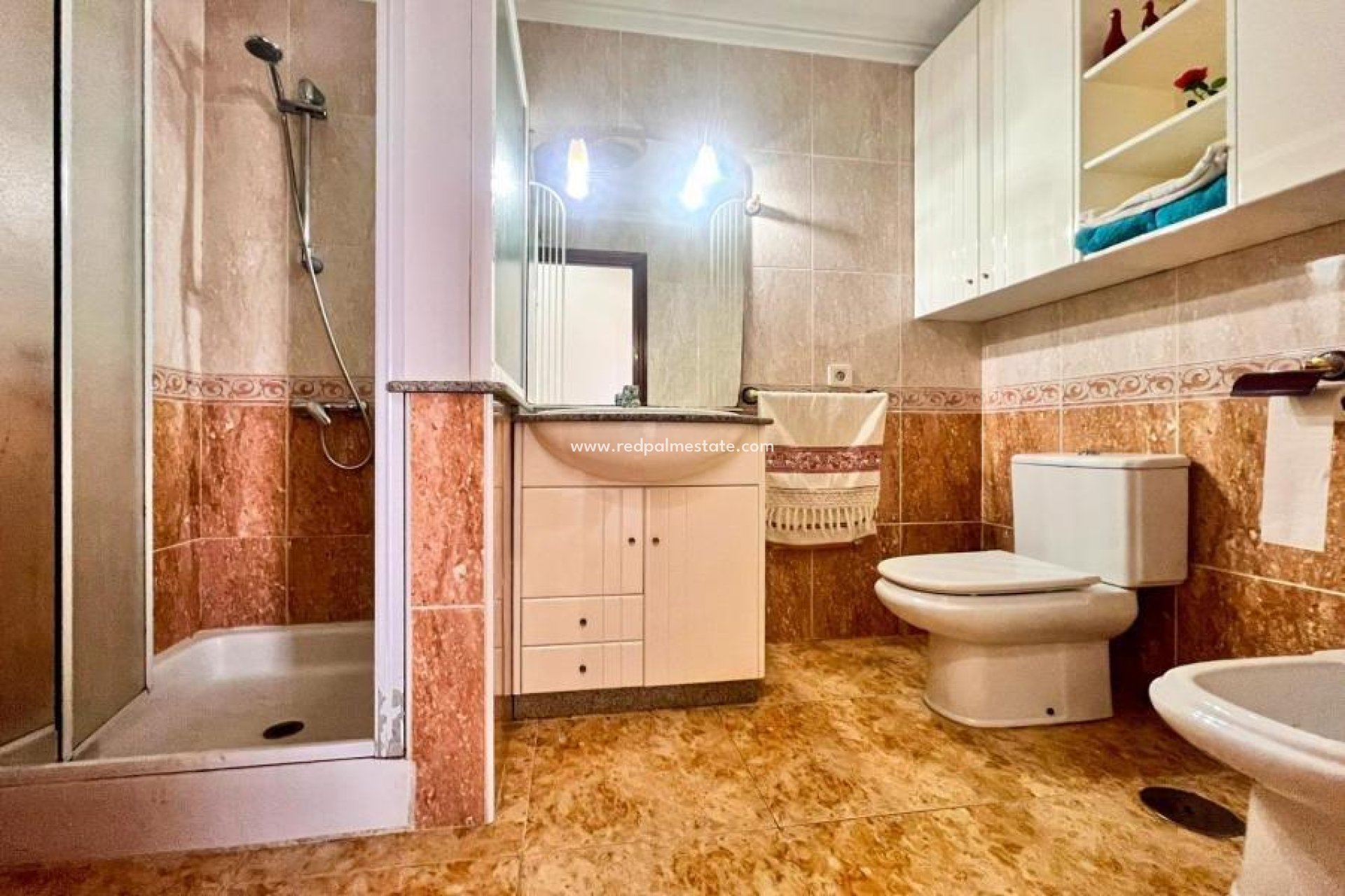 Resale - Apartment -
San Miguel de Salinas - Pueblo