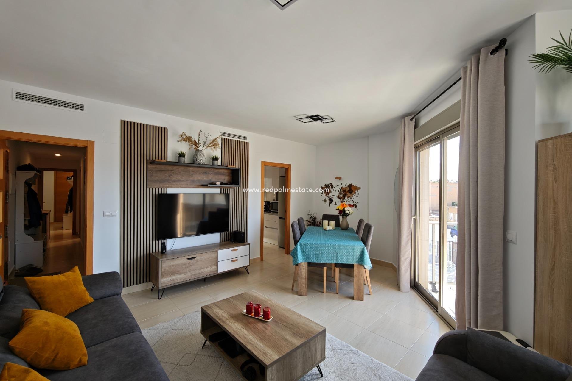 Resale - Apartment -
San Miguel de Salinas - San Miguel Salinas