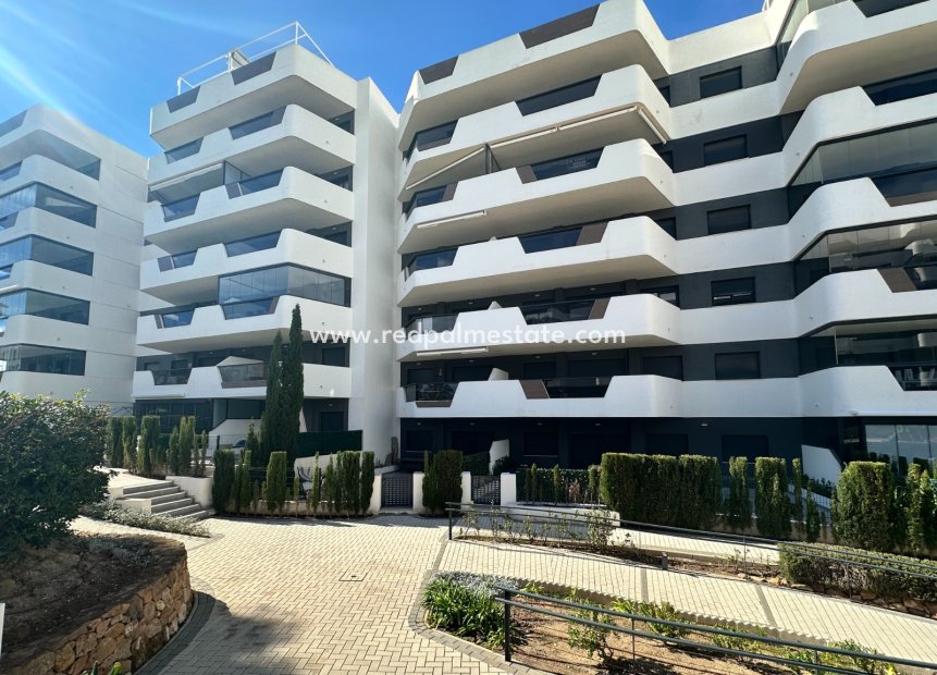 Resale - Apartment -
Santa Pola