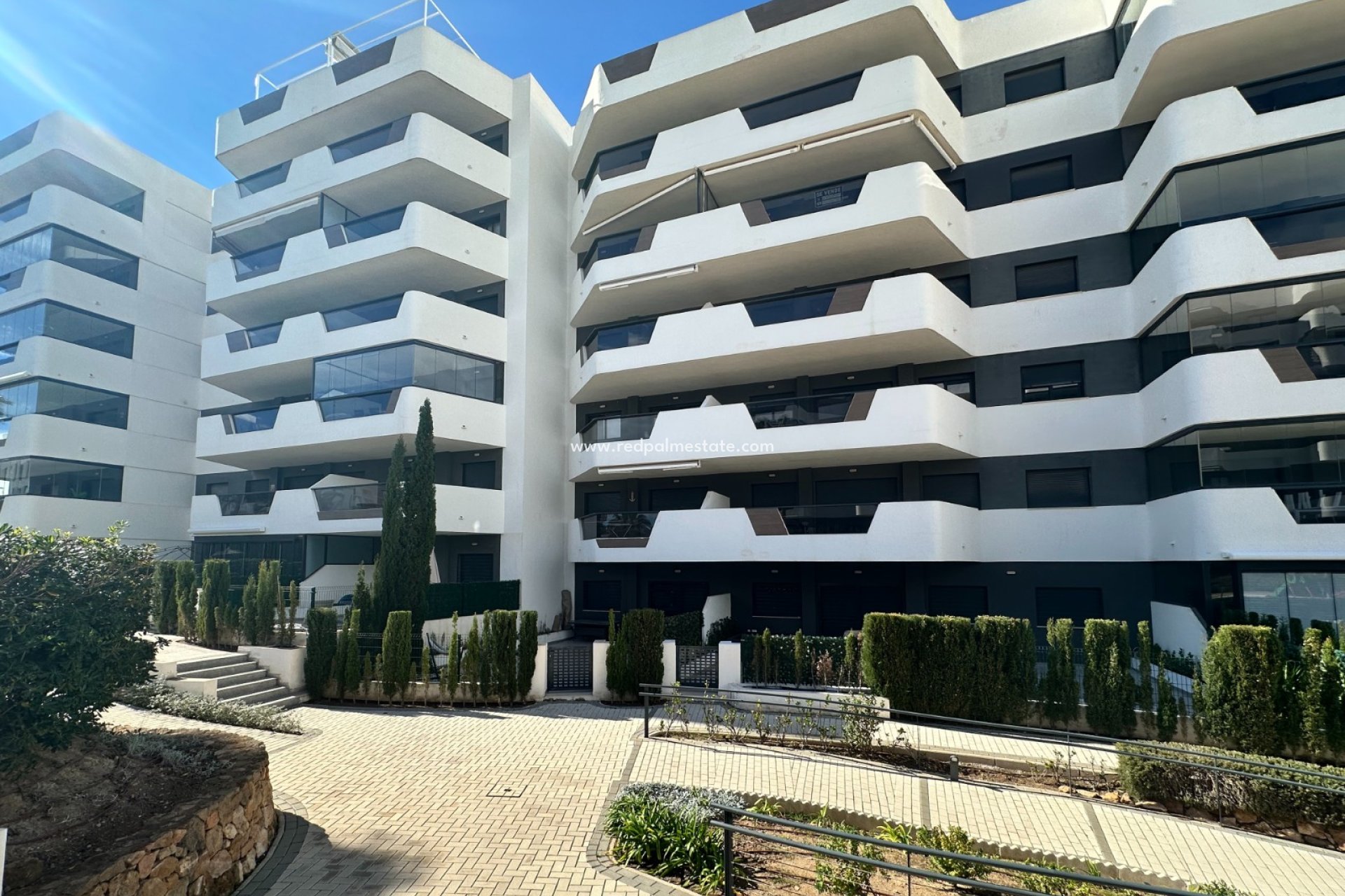 Resale - Apartment -
Santa Pola
