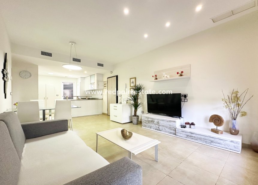 Resale - Apartment -
Santa Pola