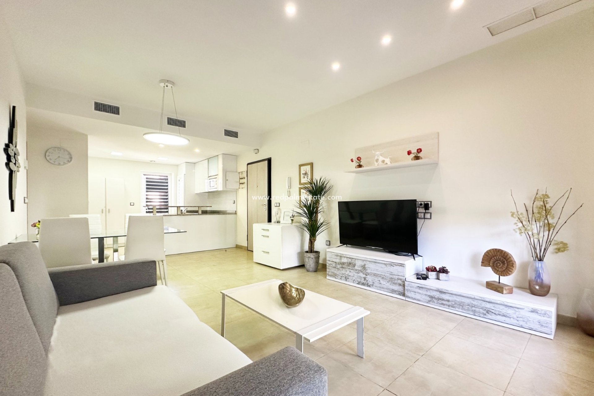 Resale - Apartment -
Santa Pola