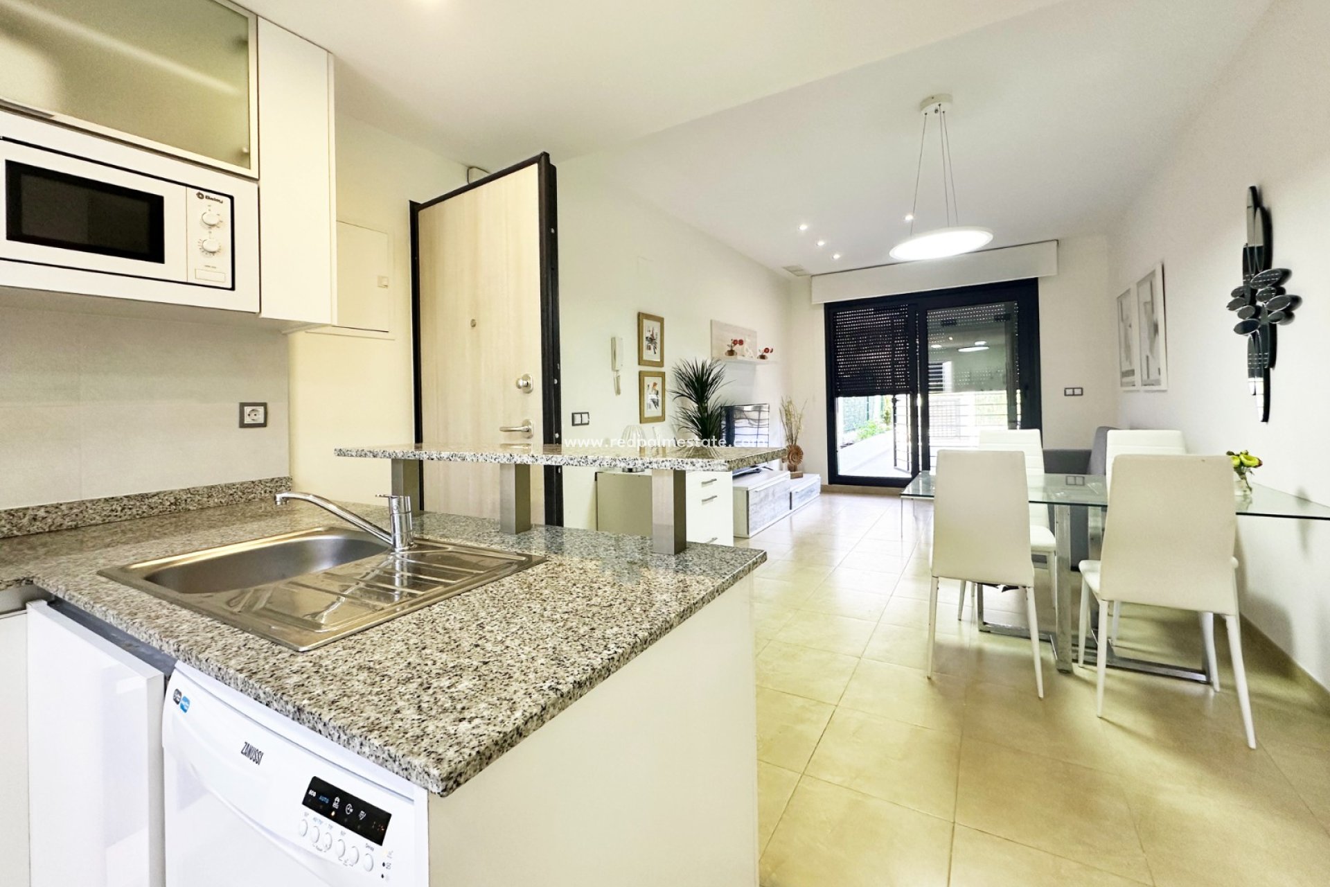 Resale - Apartment -
Santa Pola