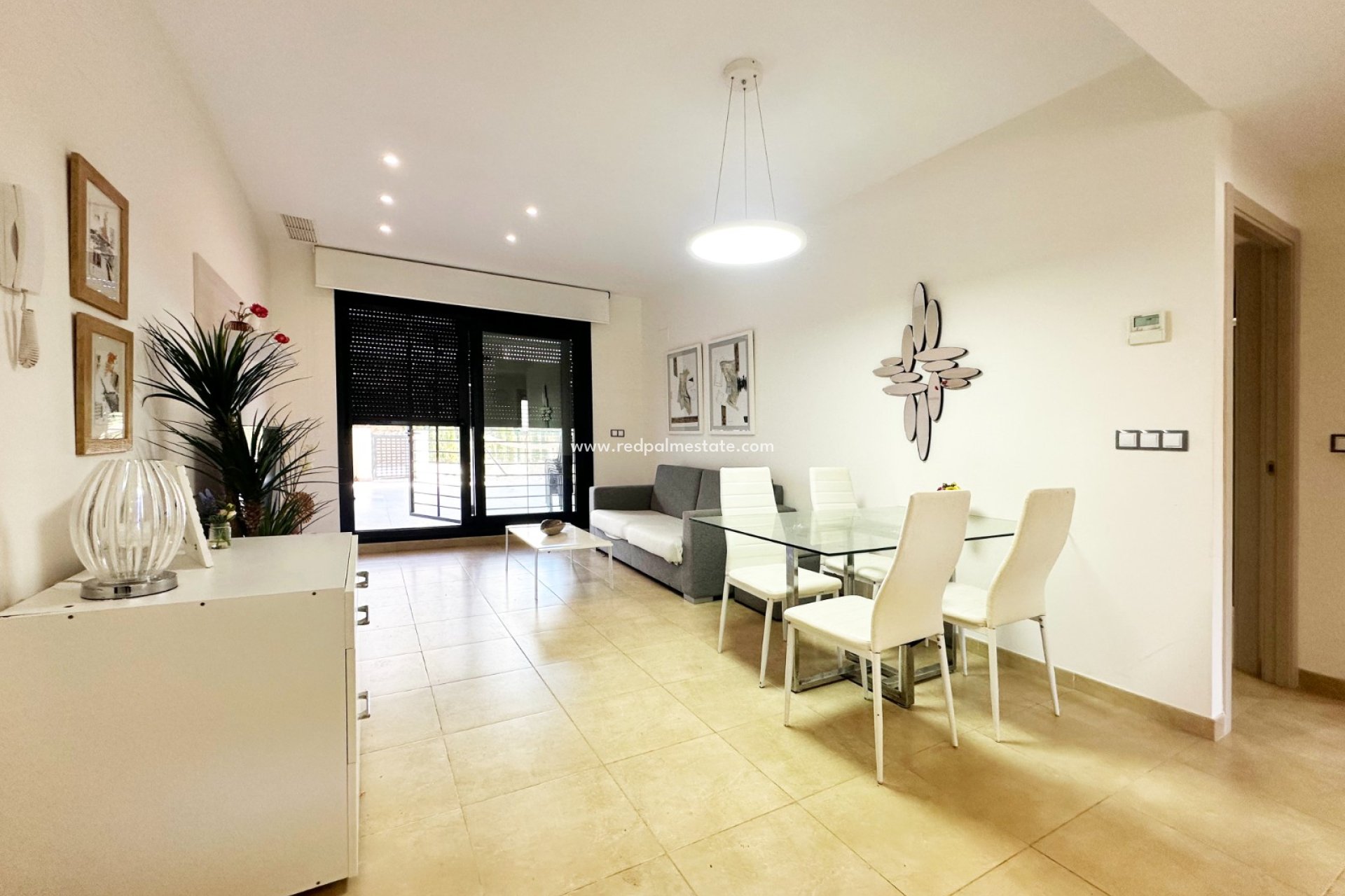 Resale - Apartment -
Santa Pola